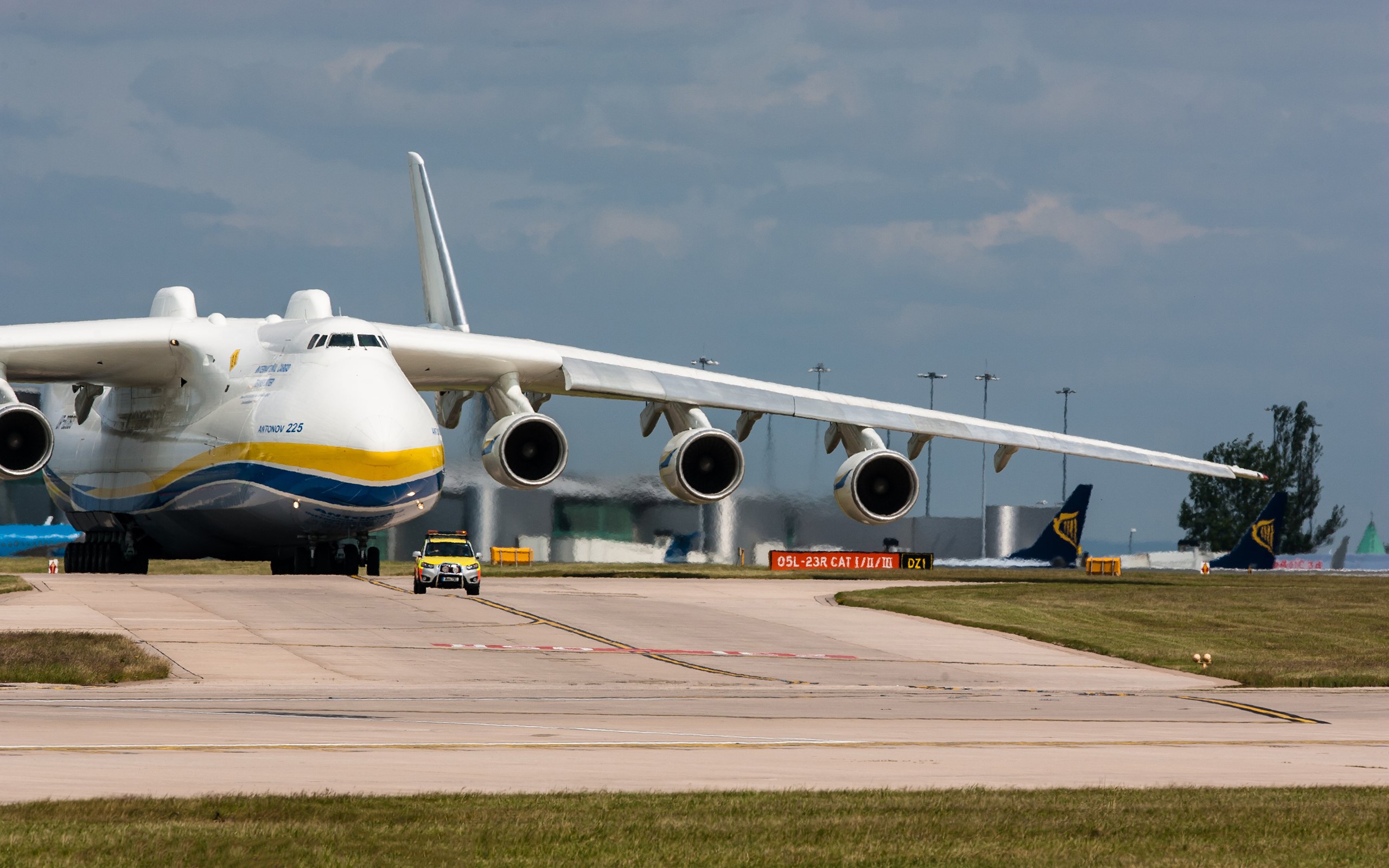 Antonov An-225 Mriya, aircraft, cargo, airport, runway, transport, HD Wallpaper