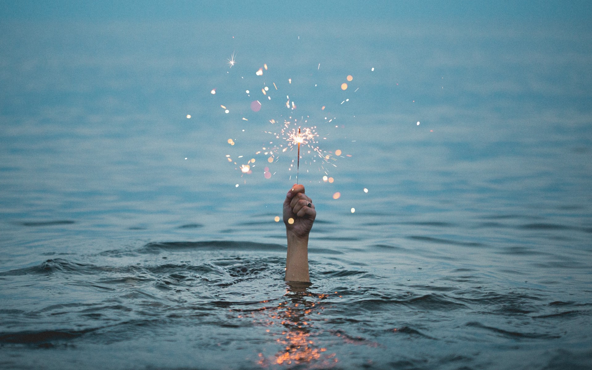 sea, water, hands, fire, photography, sparkler, Kristopher Roller, HD Wallpaper