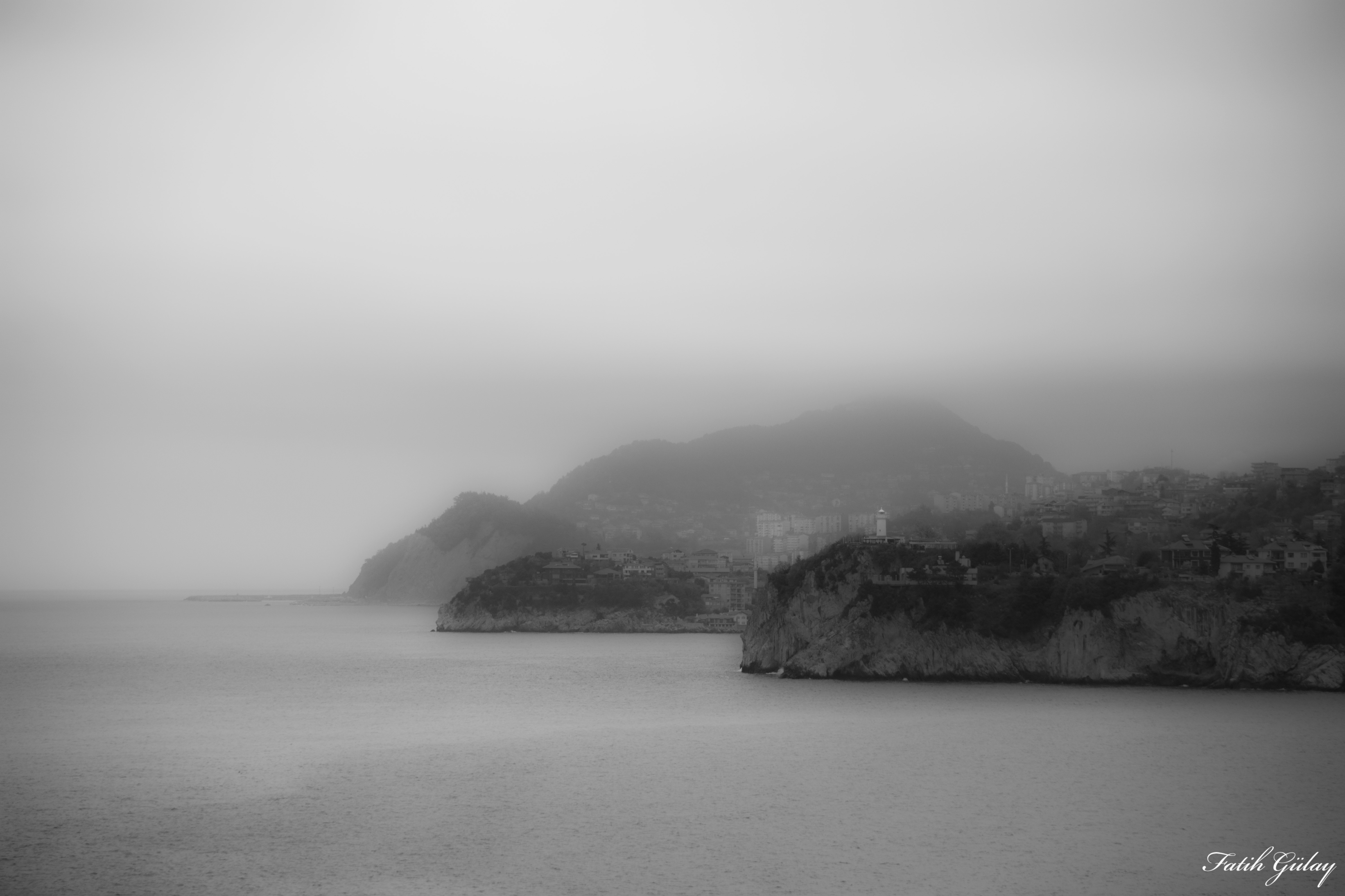 monochrome, black, white, city, landscape, coast, mist, sea, HD Wallpaper
