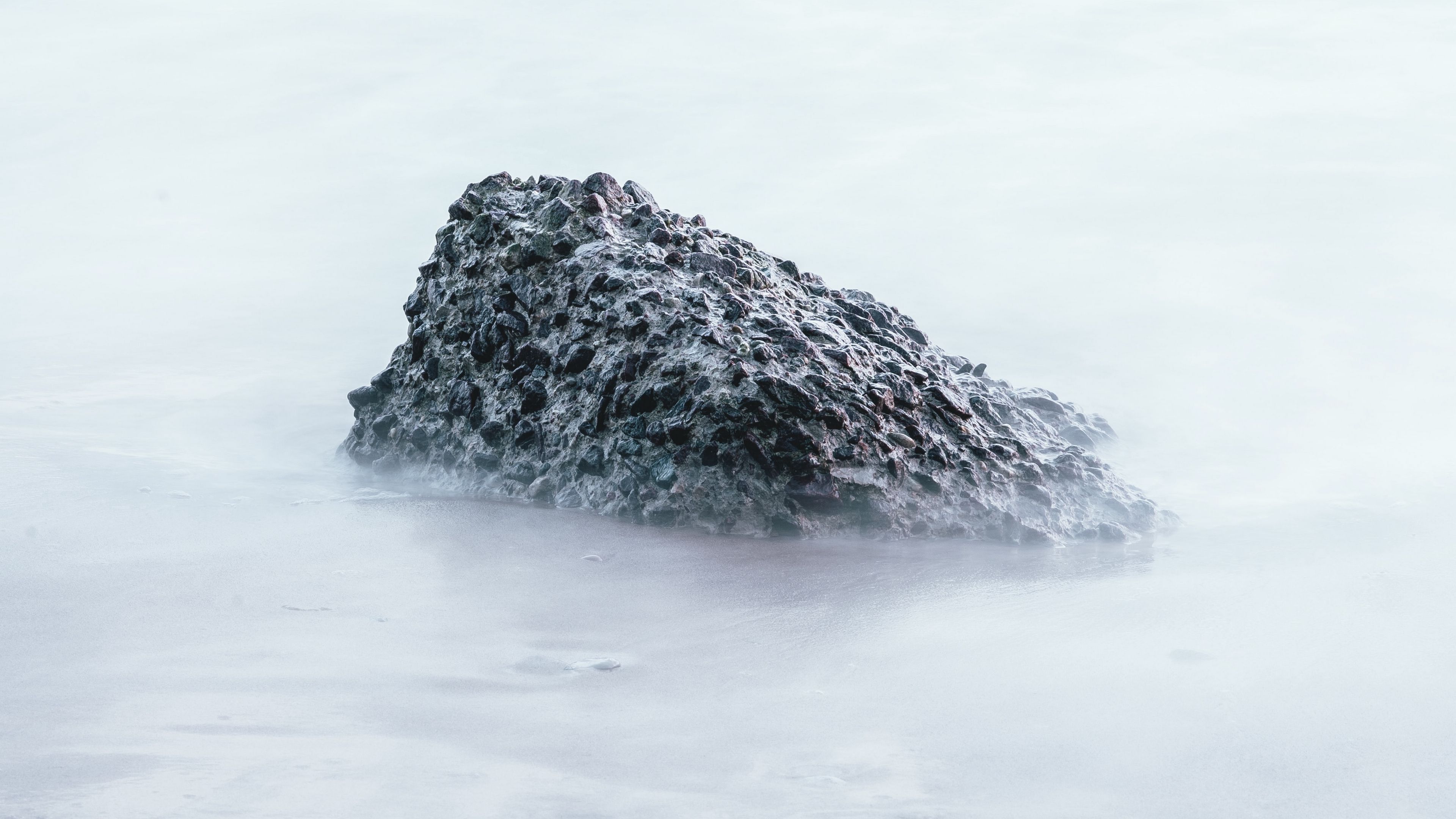 beach, stones, fog, water, shore, 4k, HD Wallpaper