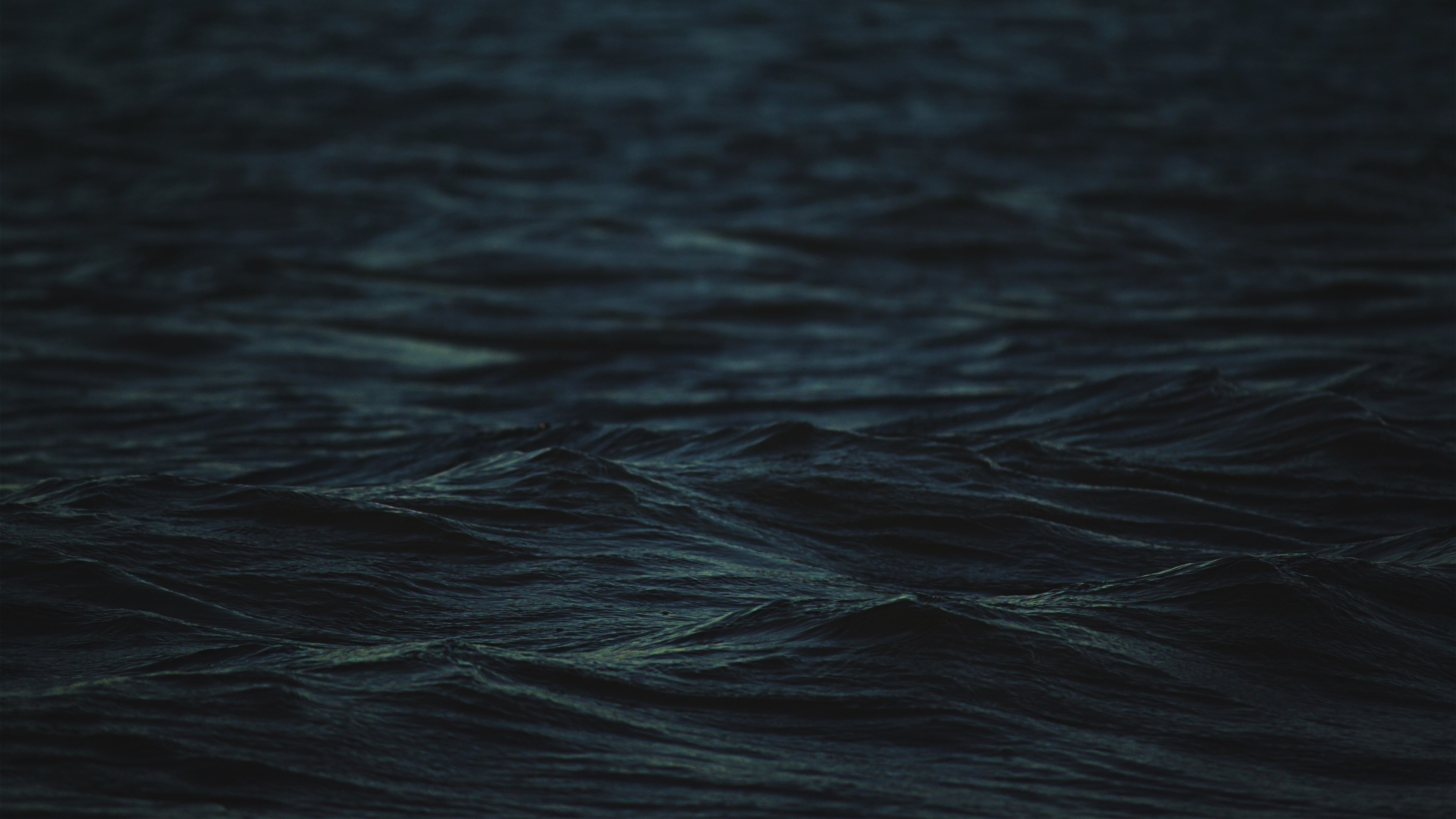 simple, blue, dark, sea, waves, water, depth of field, HD Wallpaper