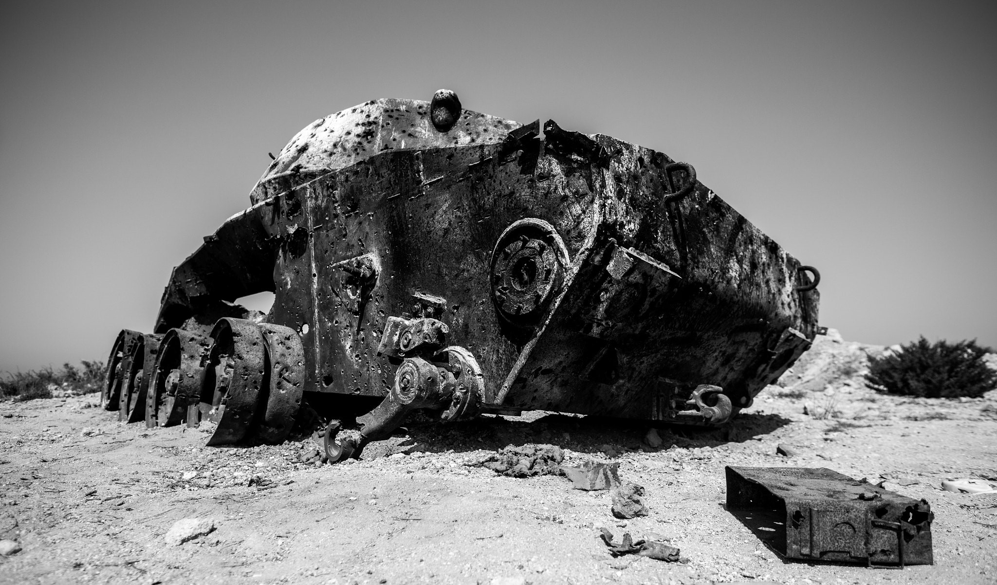 AK Photography, 500px, tank, Greece, wreck, vehicle, monochrome, HD Wallpaper