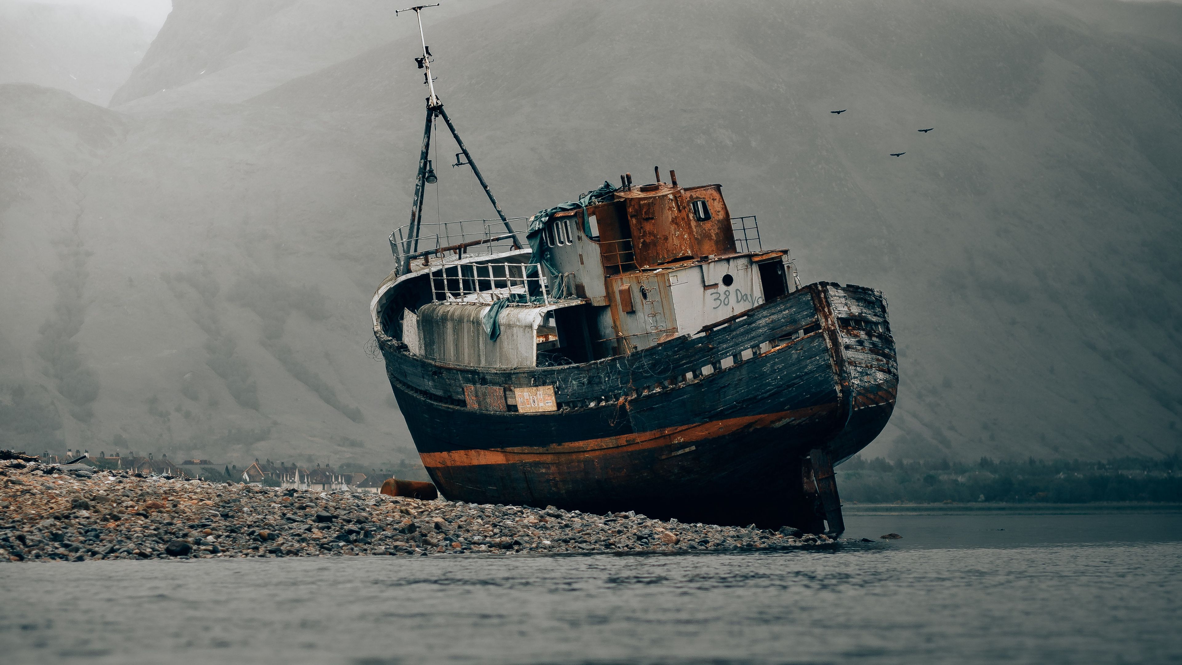 ship, shore, fog, shallow, abandoned, 4k, HD Wallpaper
