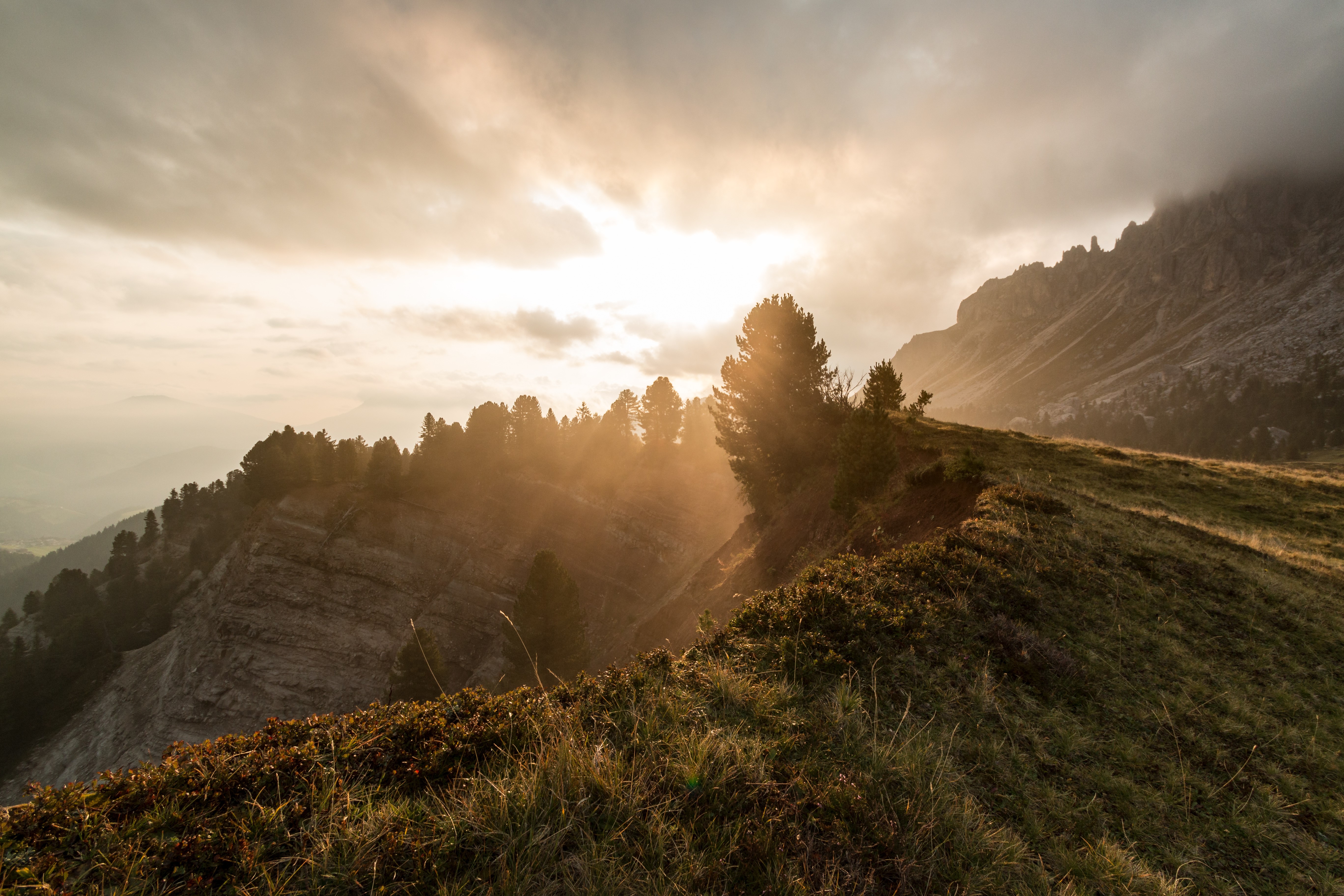 mountains, mist, clouds, daylight, forest, landscape, nature, outdoors, sunset, rocks, grass, HD Wallpaper