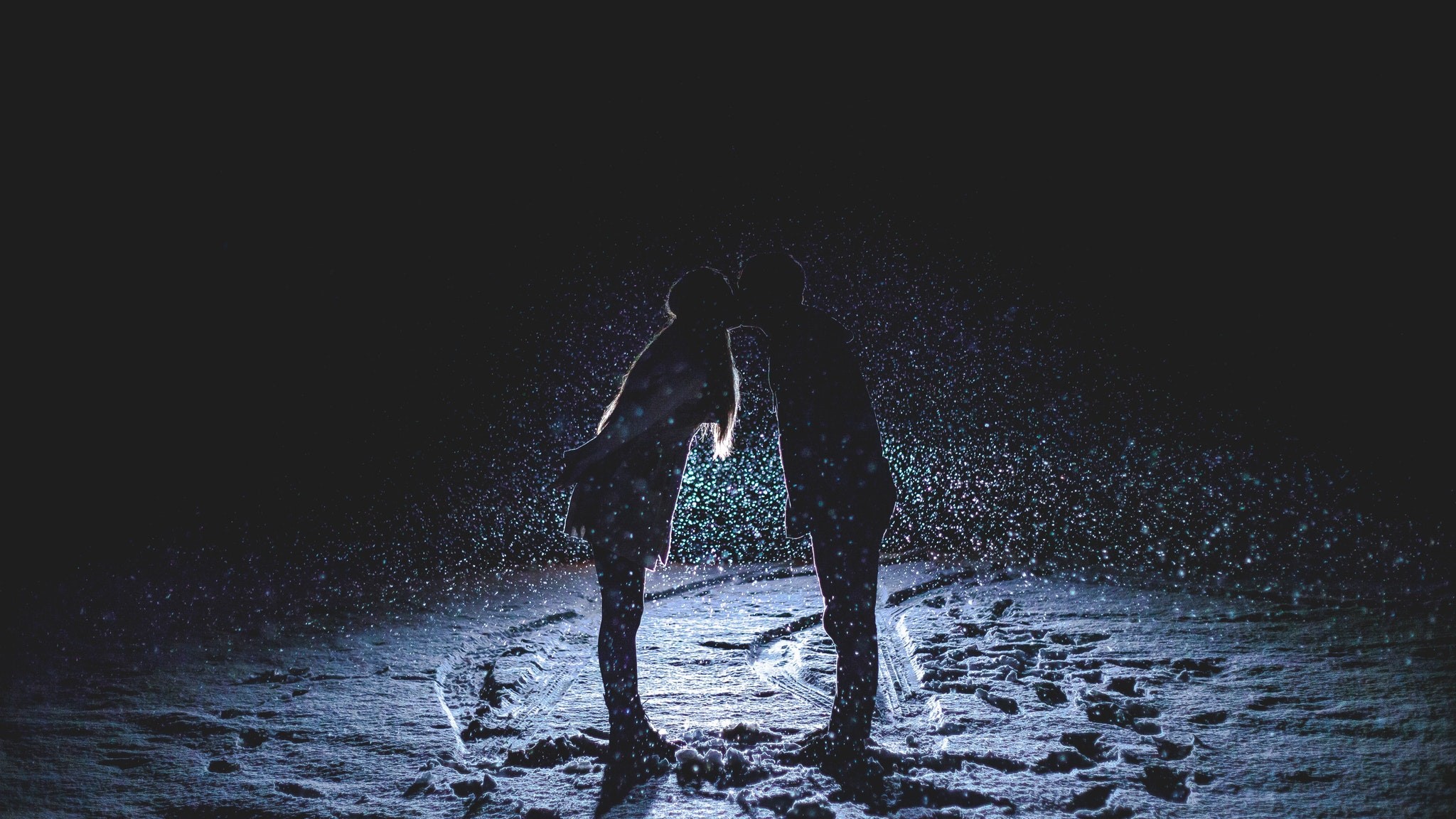 love, women, people, couple, kissing, lighter, night, HD Wallpaper