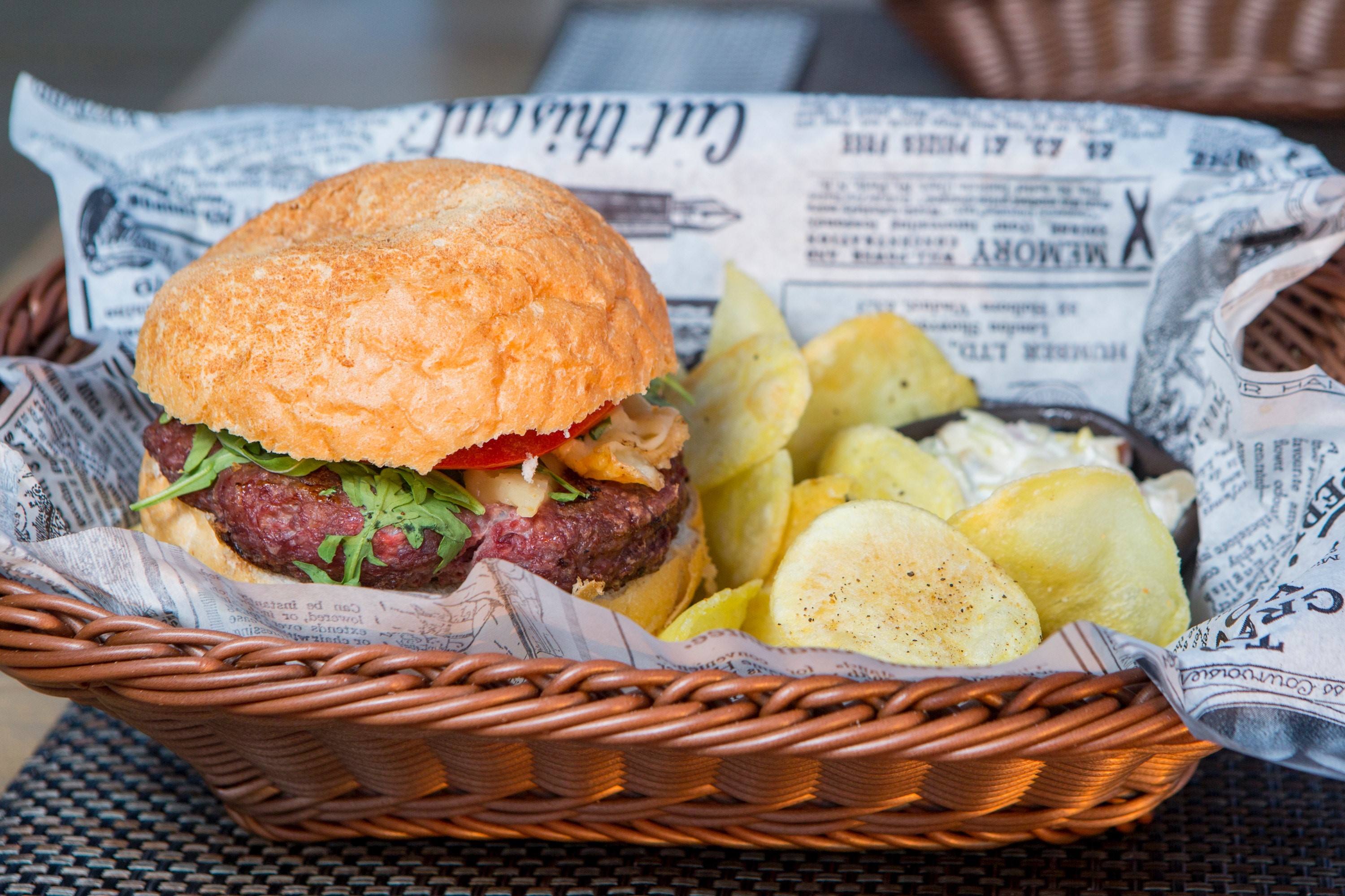 burgers, meat, chips, HD Wallpaper