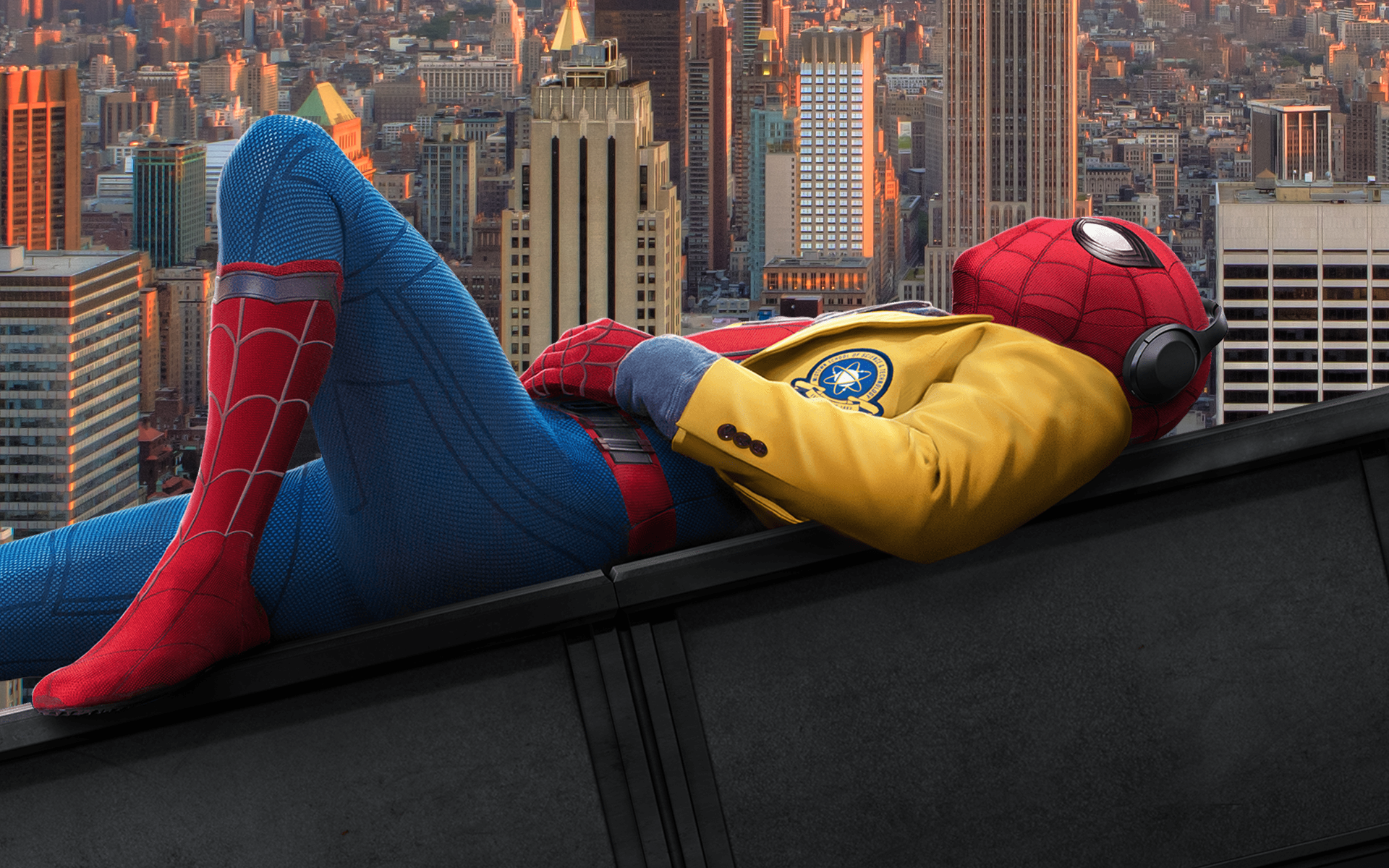 Spider-Man: Homecoming (2017), Marvel Cinematic Universe, movies, Spider-Man, cityscape, headphones, HD Wallpaper