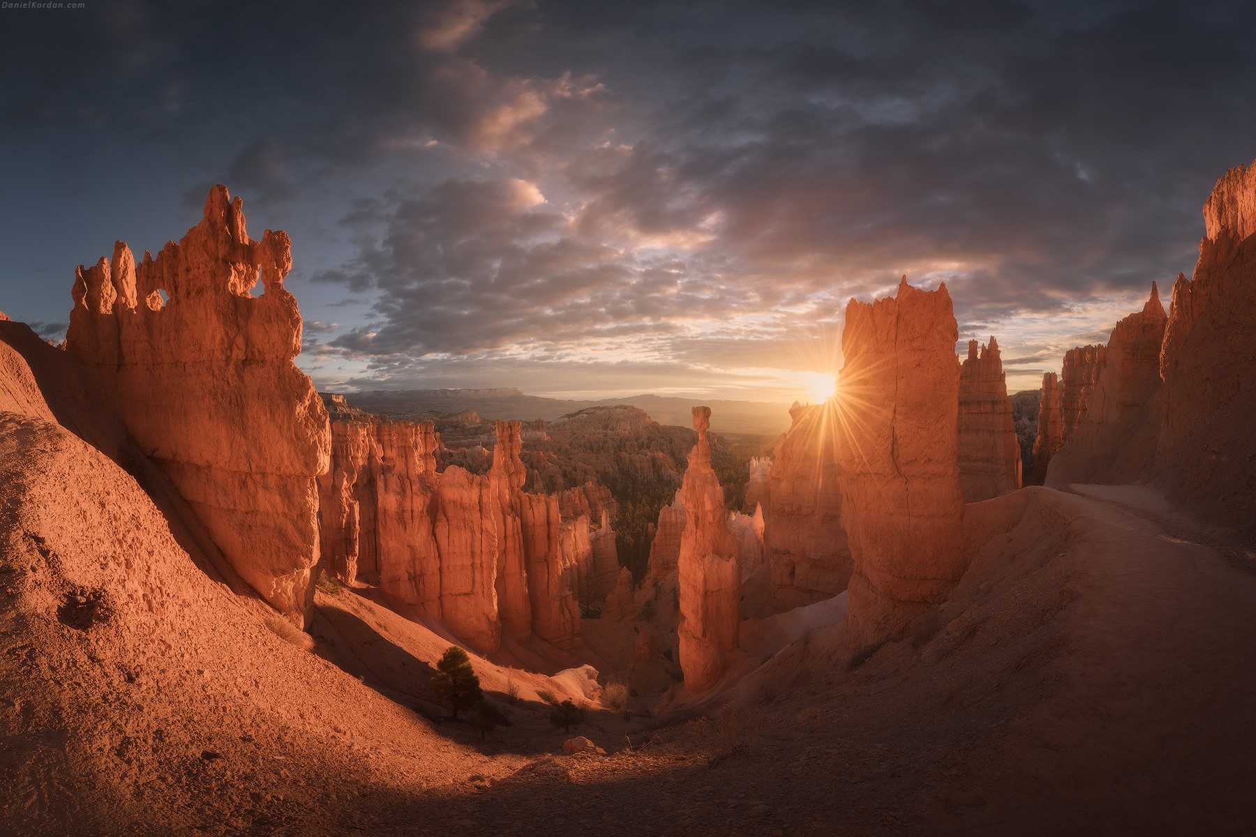 Daniel Kordan, landscape, sunset, sky, sunlight, shadow, sand, rocks, canyon, HD Wallpaper