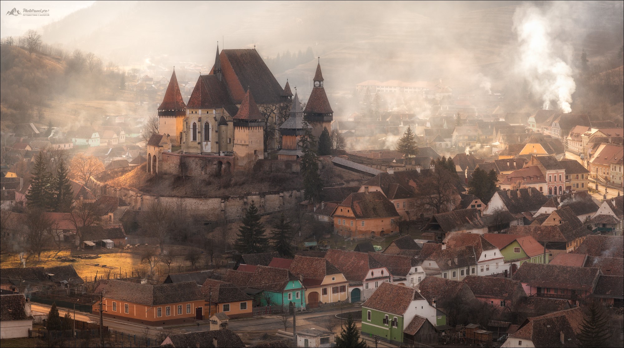 Vlad Sokolovsky, cityscape, building, architecture, mist, smoke, colorful, hill, castle, HD Wallpaper