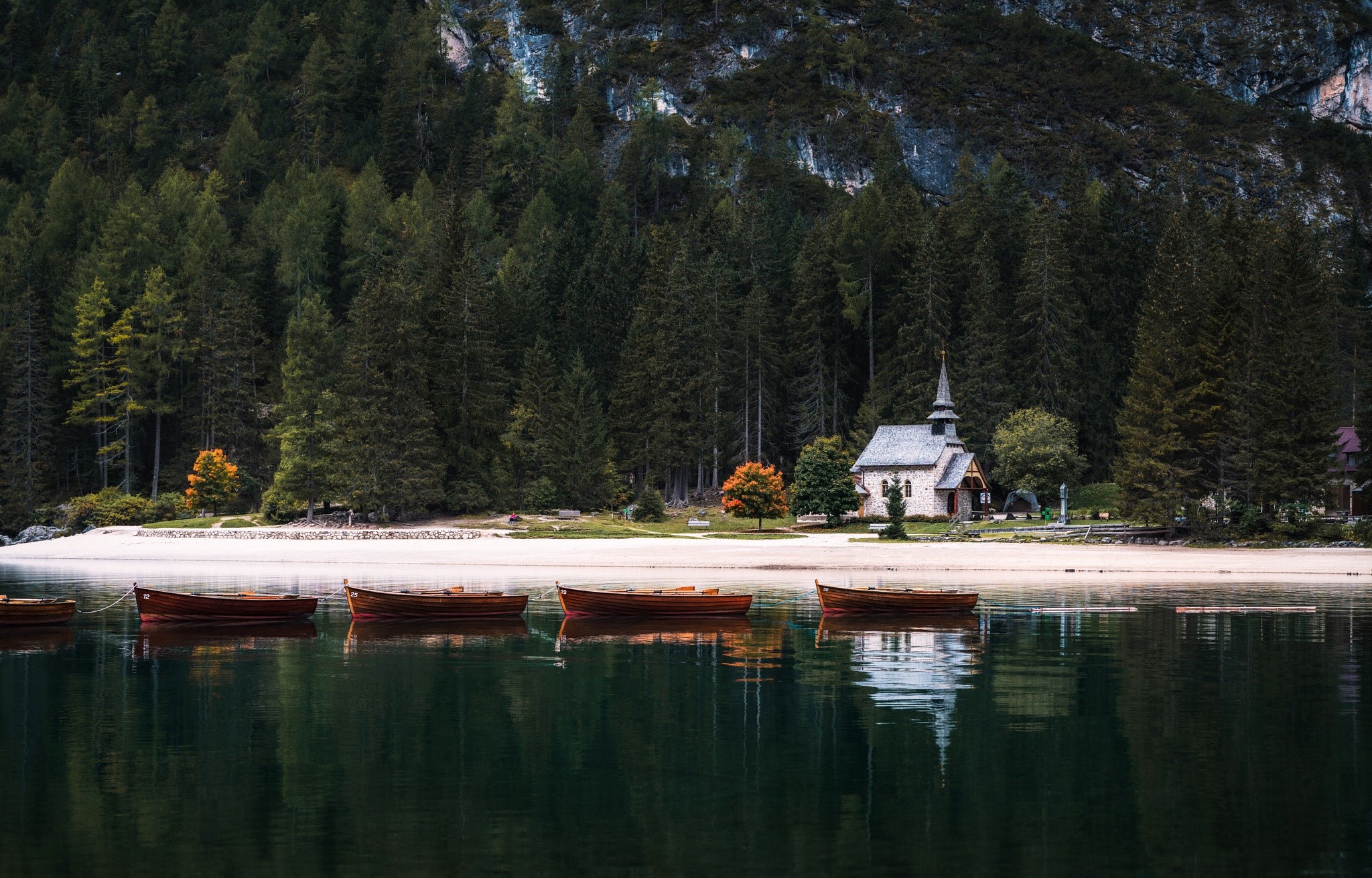 Alessandro laurito, lake, trees, Lake of Braies, church, landscape, HD Wallpaper