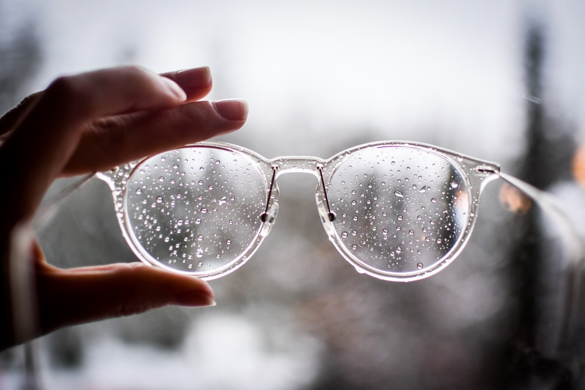 hands, water drops, glasses, HD Wallpaper