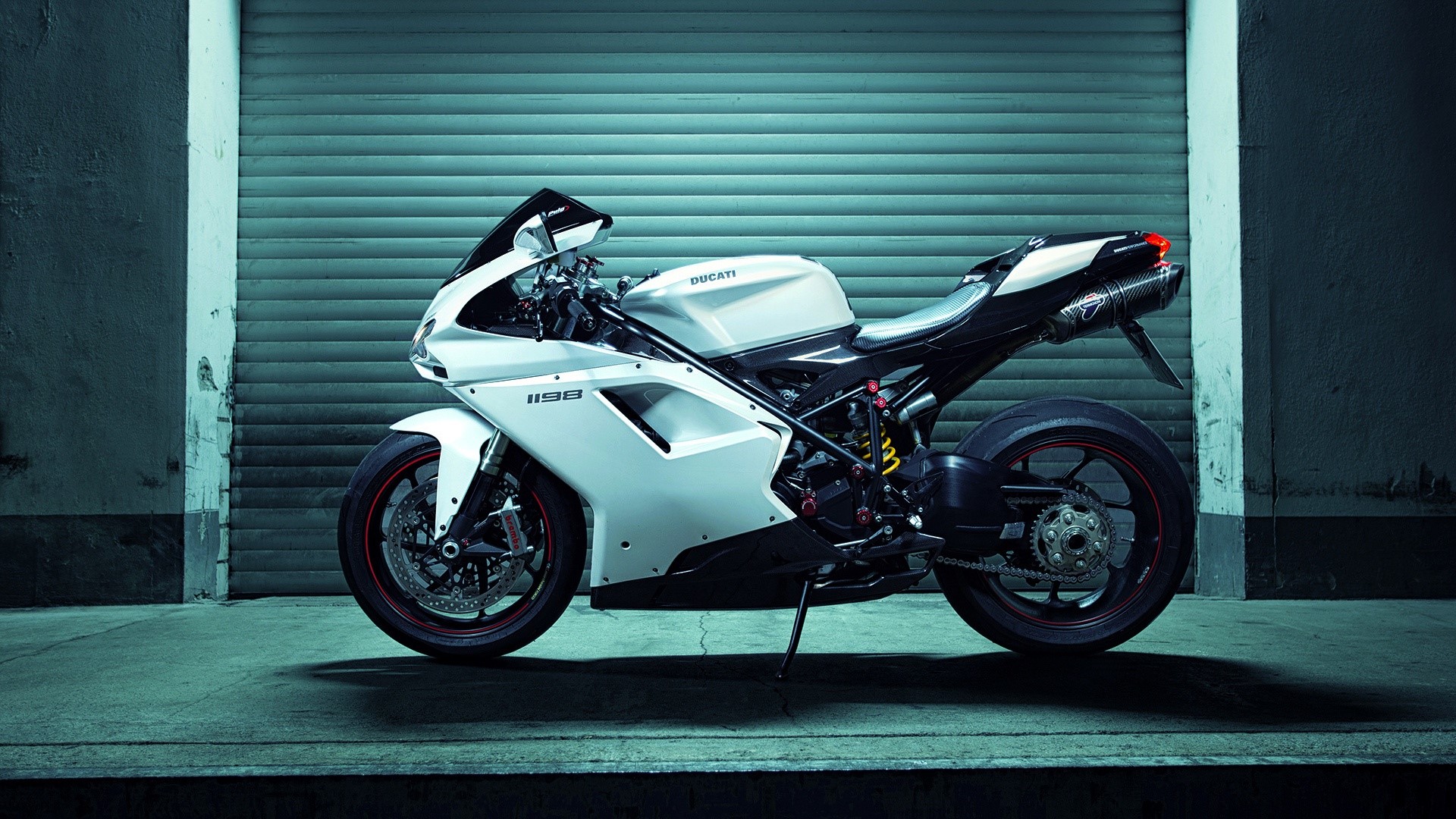 Ducati, superbike, motorcycle, Garage, lights, vehicle, termignoni, Brembo, Ducati 1199, HD Wallpaper