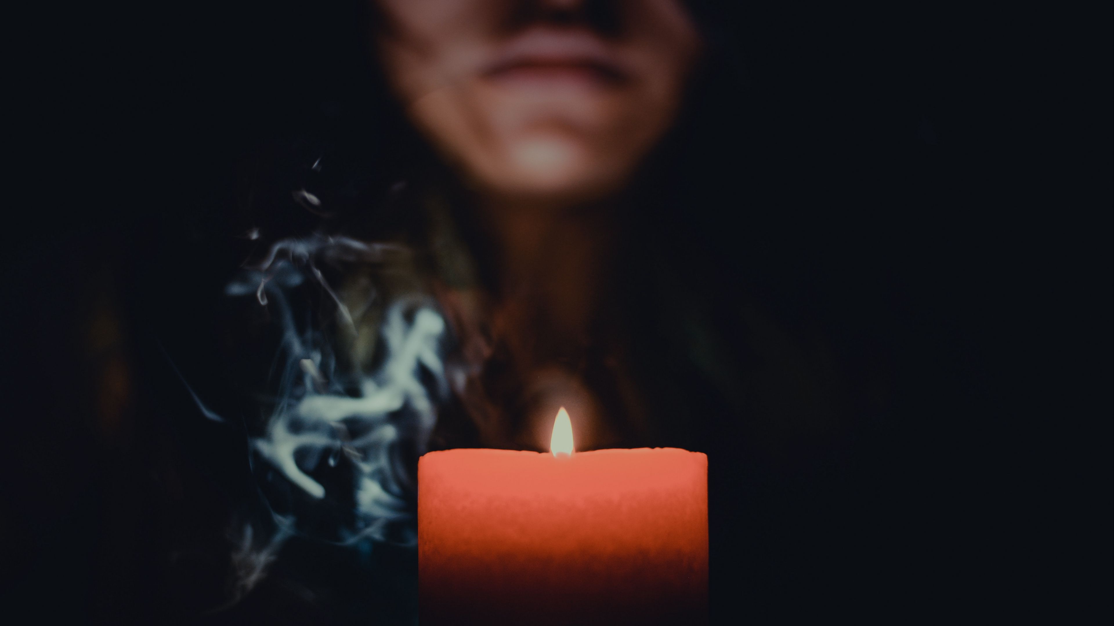 candle, lips, darkness, smoke, fire, wax, 4k, HD Wallpaper