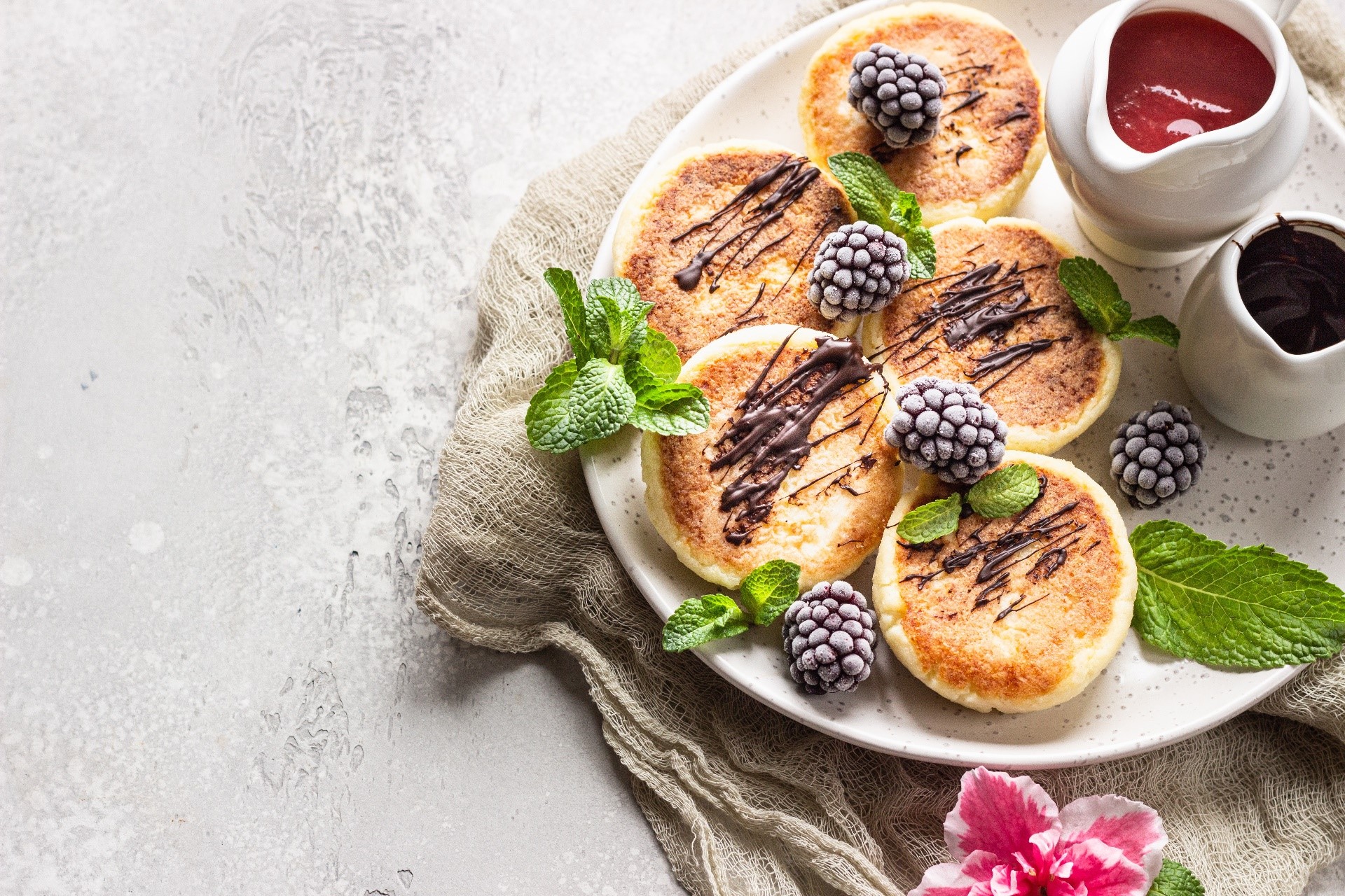 sweets, fruit, food, dessert, berries, breakfast, mint leaves, cloth, HD Wallpaper