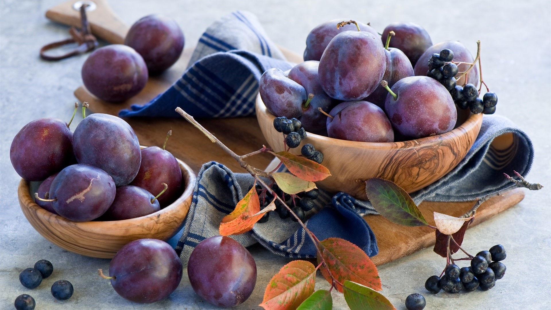 fruit, cup, berries, food, leaves, plum, HD Wallpaper