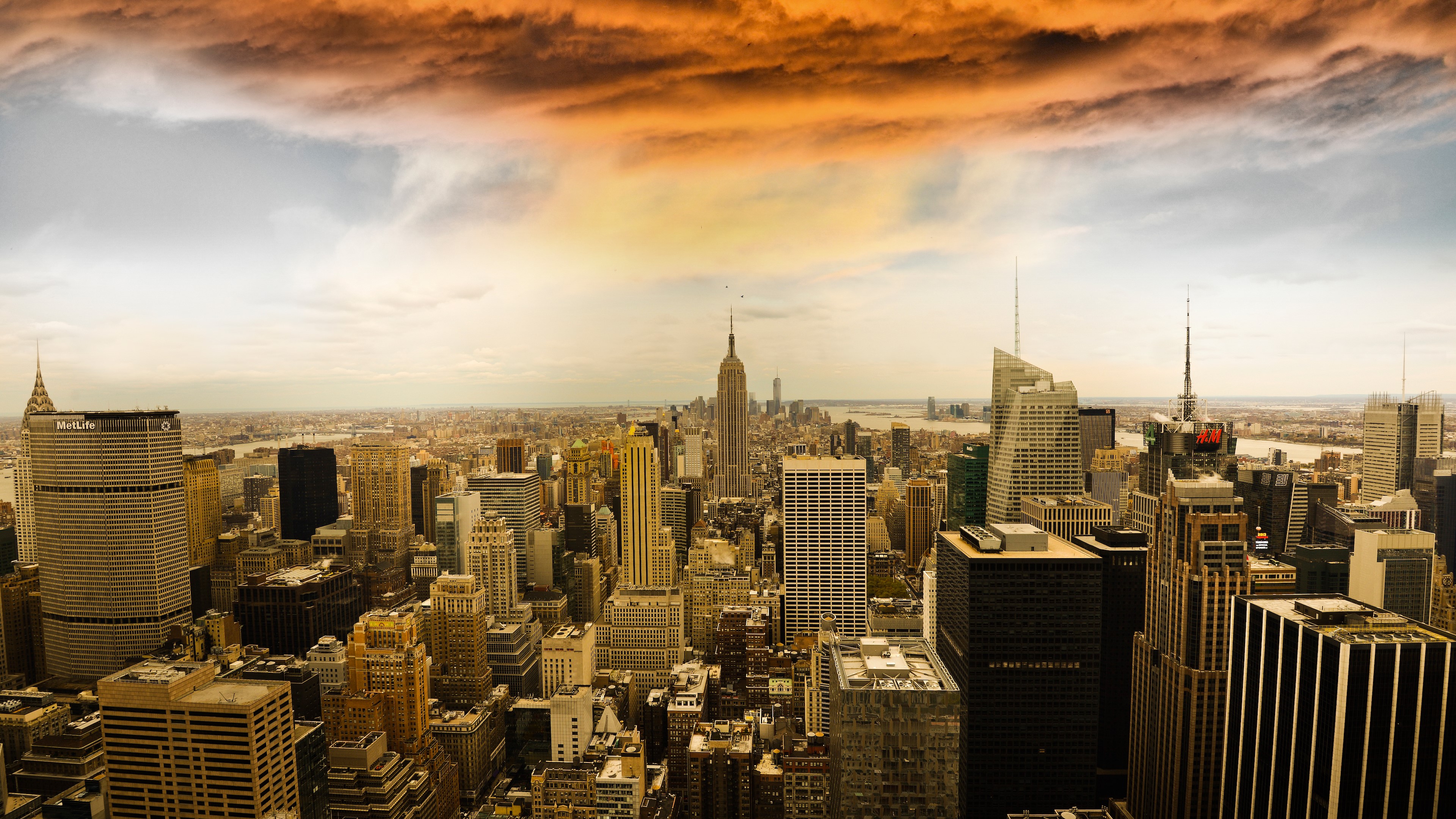 city, skyscraper, clouds, HD Wallpaper