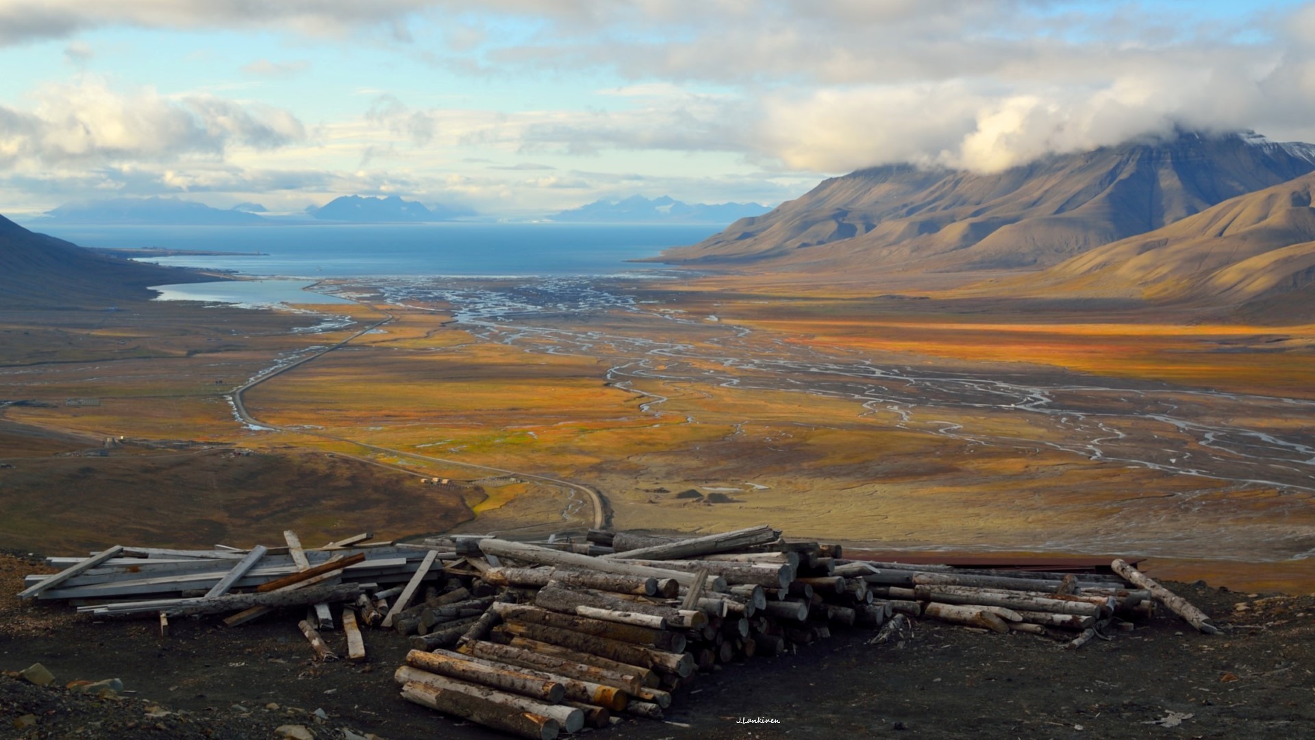 Svalbard, Arctic, mountains, wood, river, horizon, log, far view, landscape, HD Wallpaper