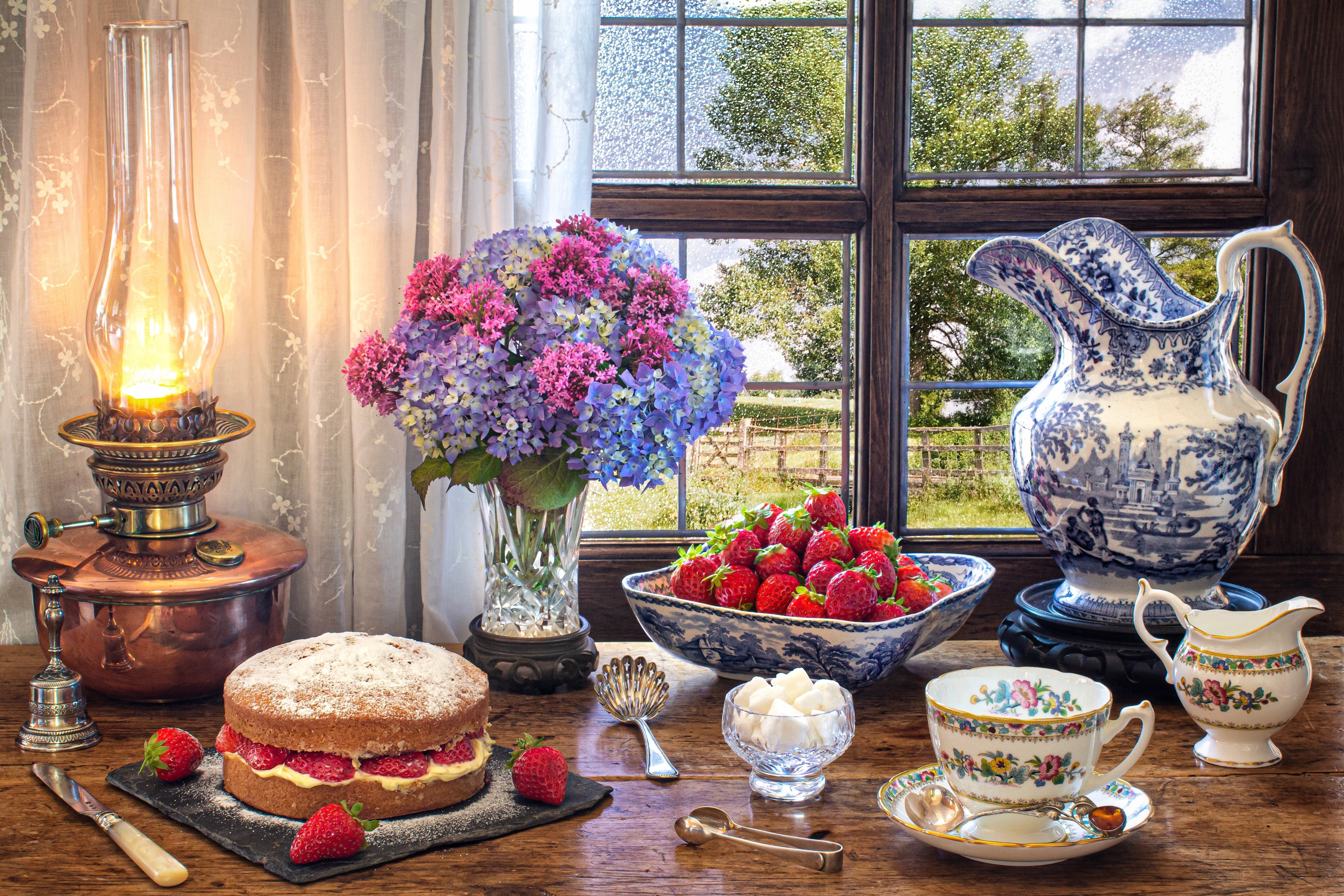 food, sweets, cake, flowers, still life, strawberries, sugar, wooden surface, table, HD Wallpaper