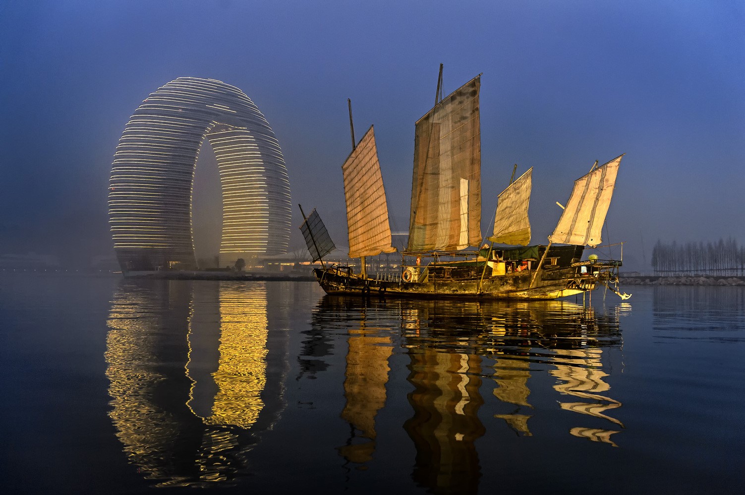 architecture, modern, Asian architecture, city, urban, ship, sailing, sailing ship, junk, HD Wallpaper