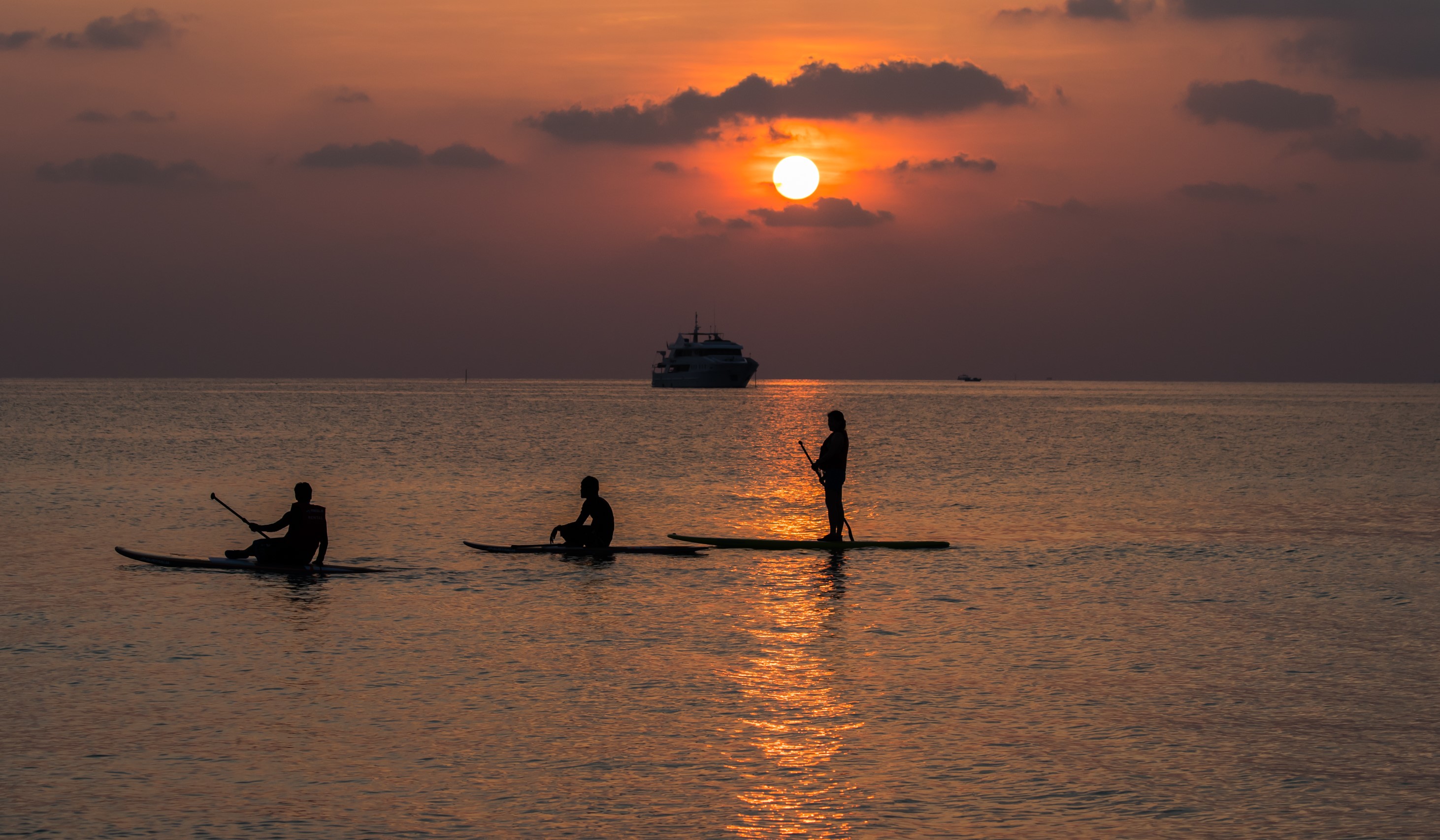 tropical, island, Maldives, sunset, sea, boat, canoes, paddles, HD Wallpaper