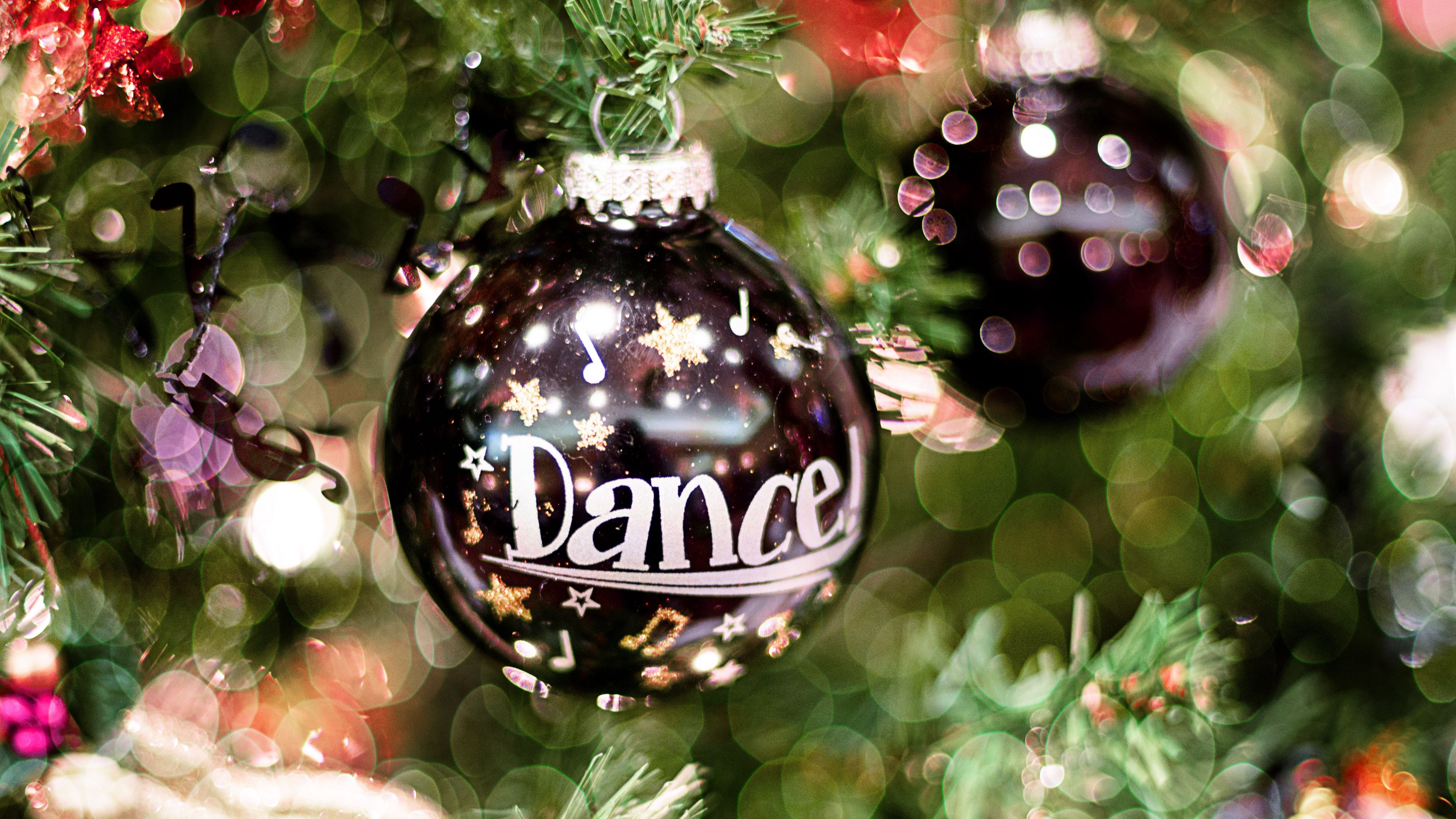 christmas toy, dancing, glare, bokeh, 4k, HD Wallpaper