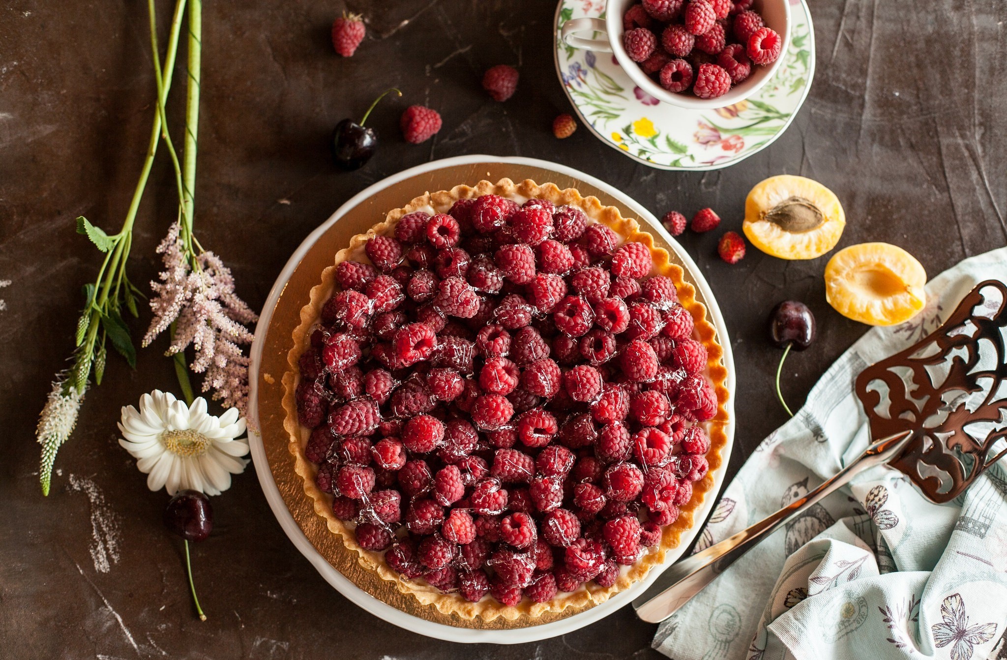 food, still life, fruit, berries, flowers, pie, raspberries, wooden surface, sweets, dessert, apricots, cherries (food), HD Wallpaper