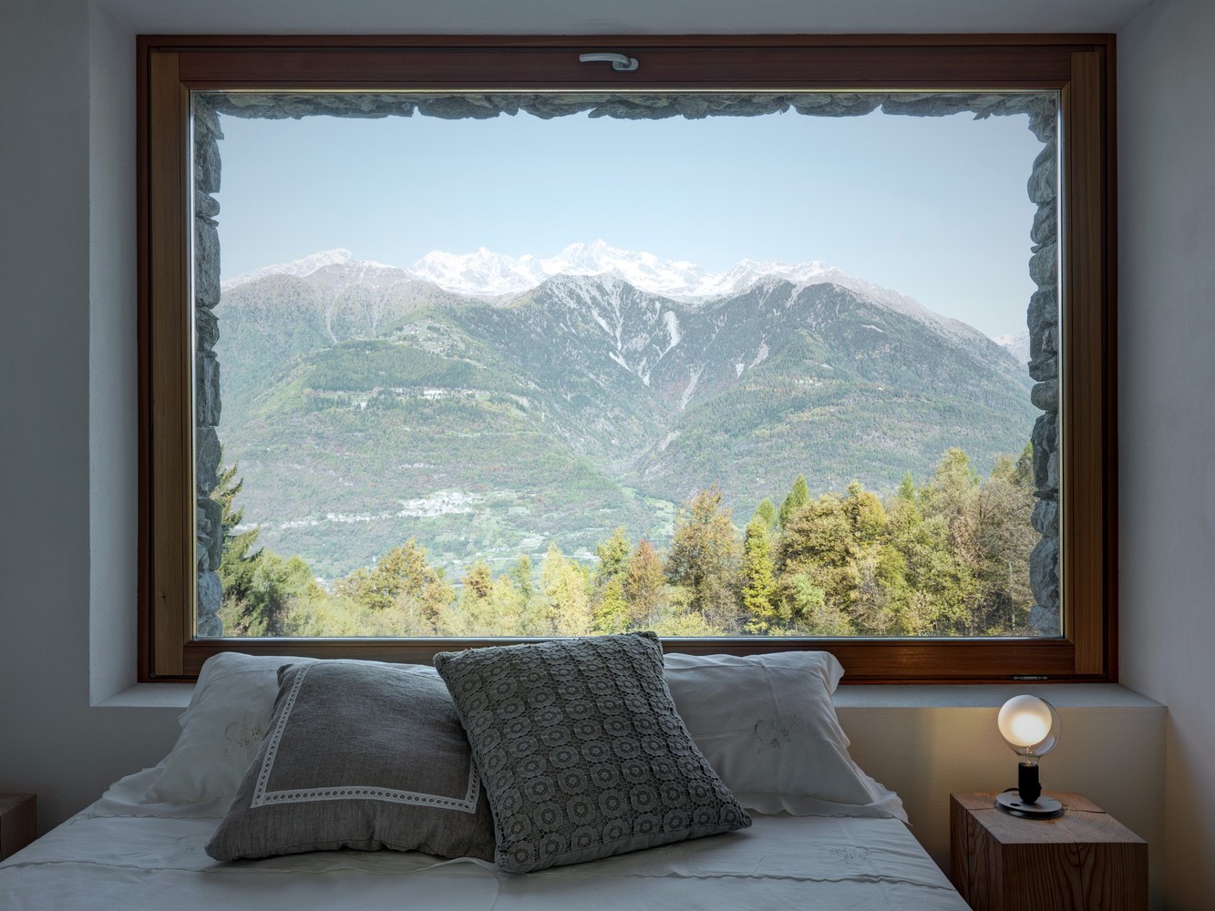 window, mountains, pillow, room, lamp, HD Wallpaper