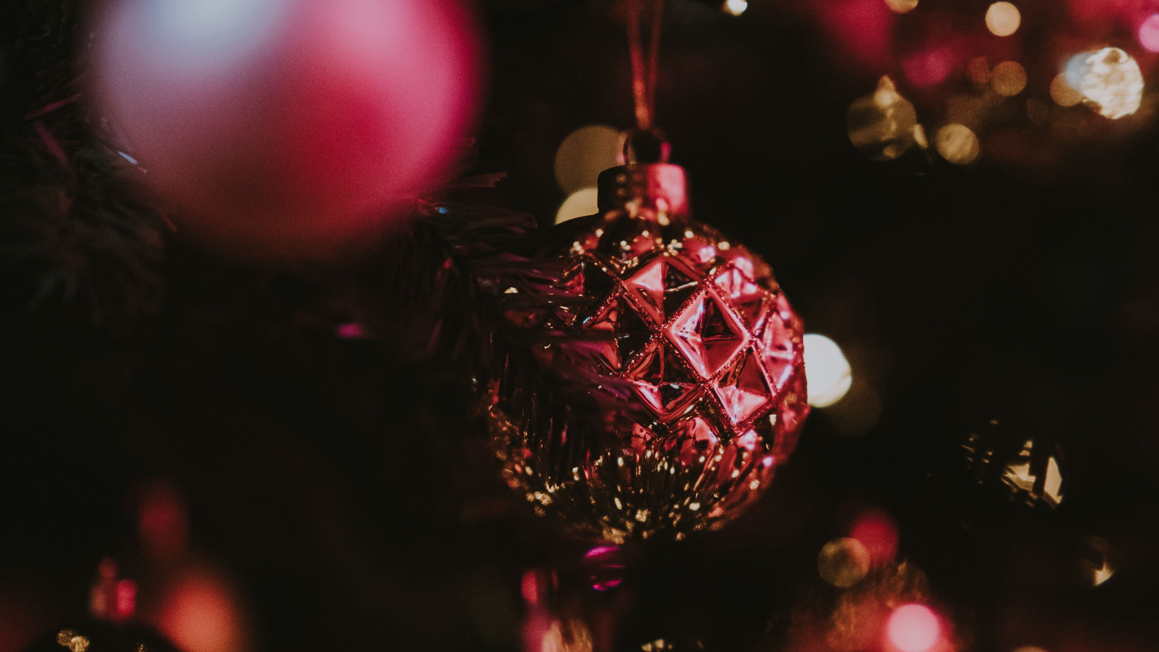 christmas toy, ball, glitter, glare, bokeh, christmas, new year, 4k, HD Wallpaper