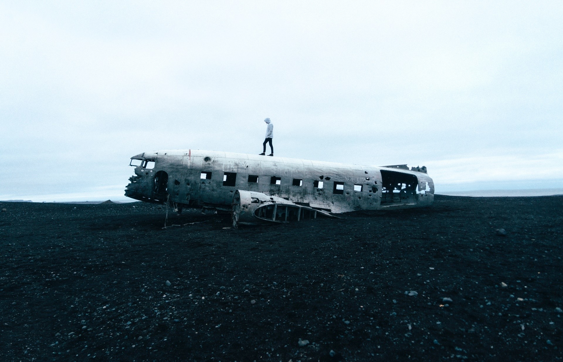 aircraft, wreck, sky, outdoors, HD Wallpaper