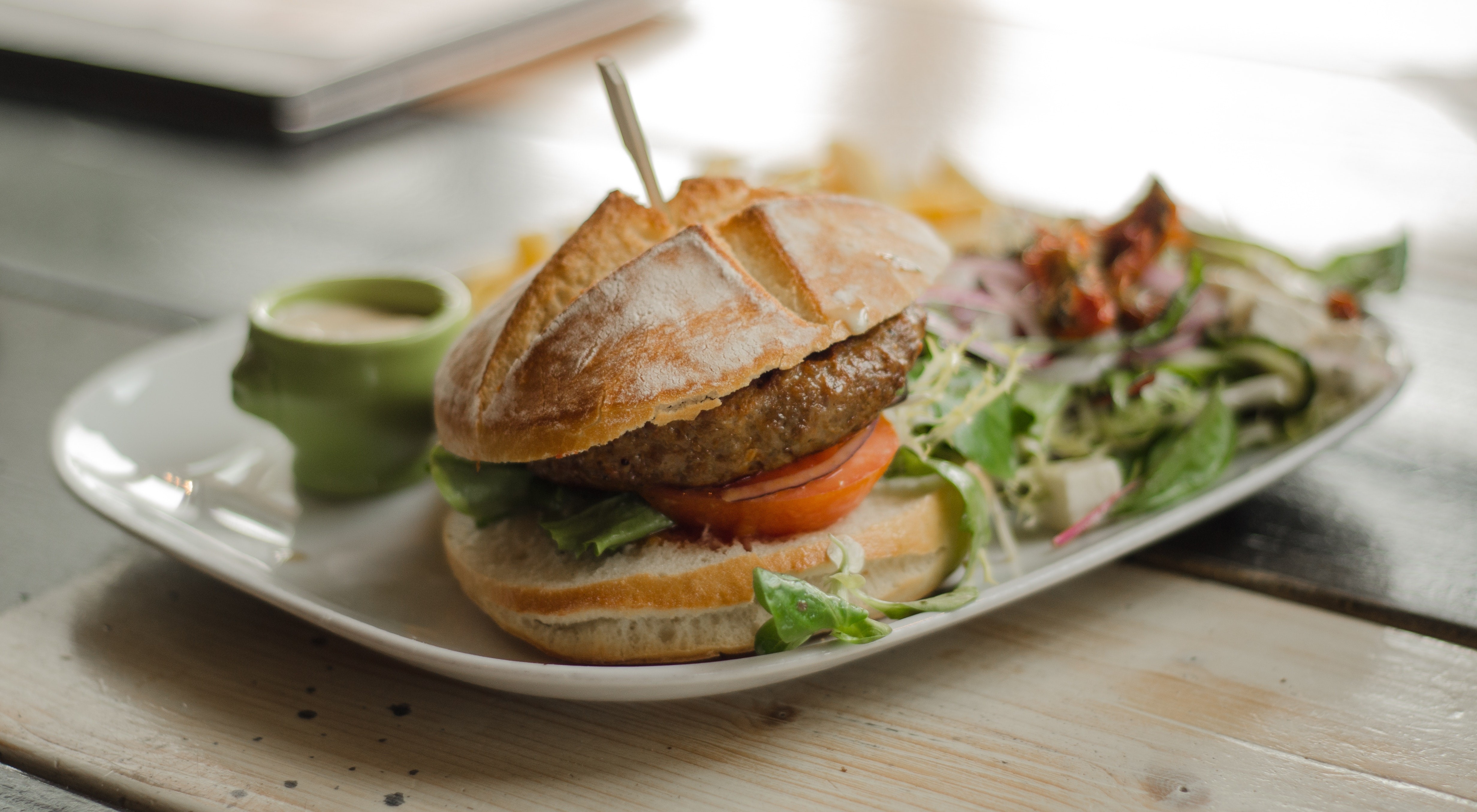burger, food, tomatoes, lettuce, meat, beef, flesh, animals, cow, muscles, death, Bun, wooden surface, HD Wallpaper