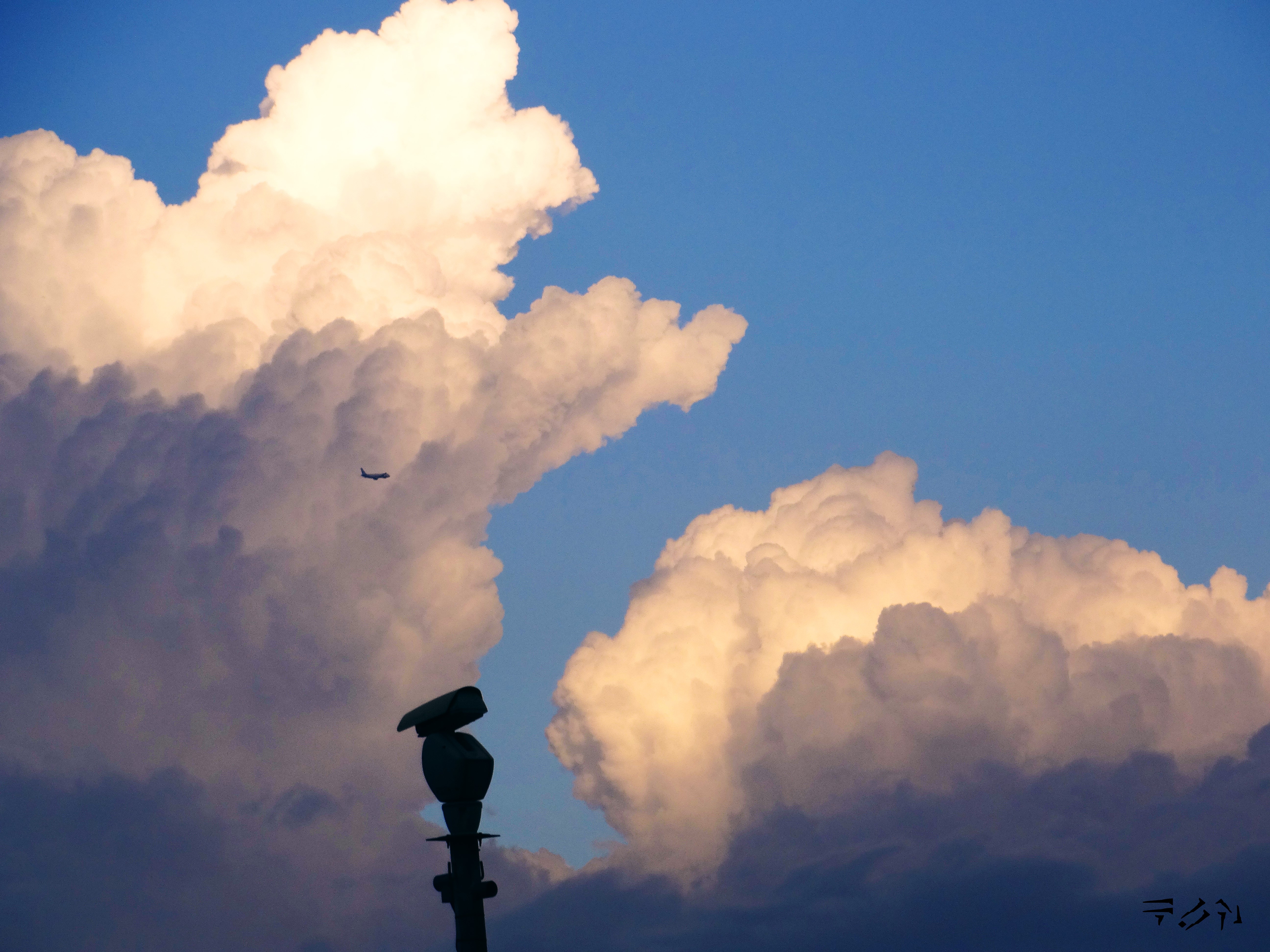 indie rock, anime, sky, Blue Beetle, planet, cloud city, clouds, HD Wallpaper