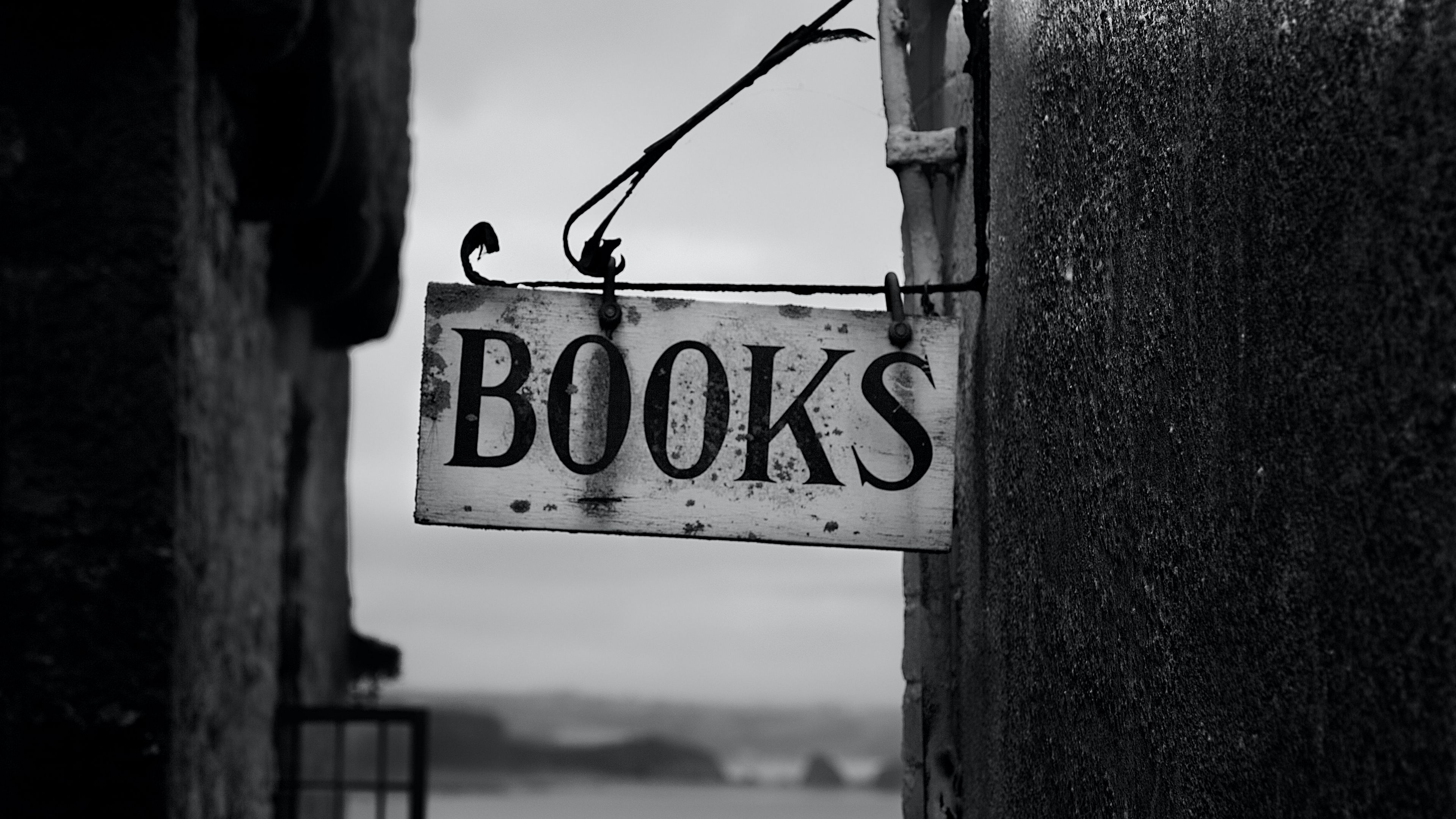 books, inscription, bw, 4k, HD Wallpaper