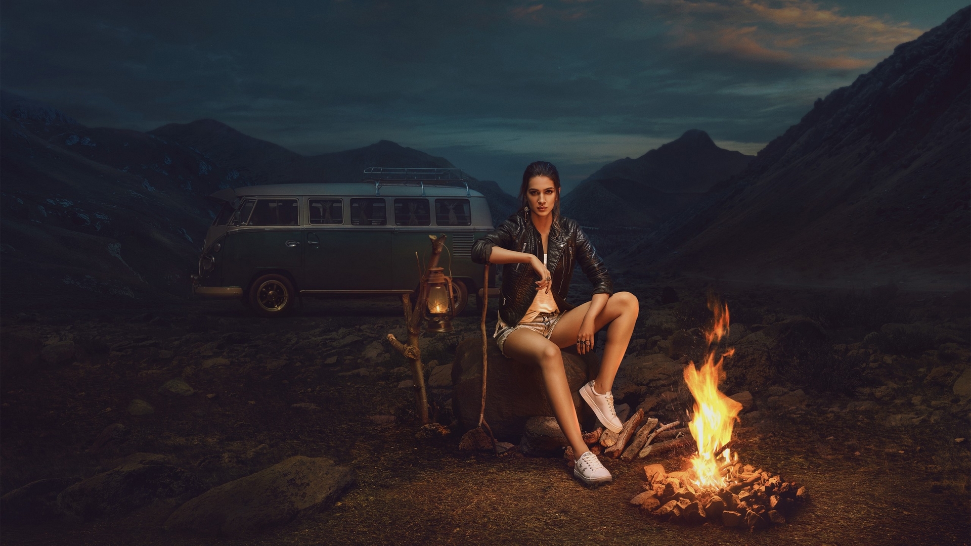 girl, model, actress, kriti sanon, summer, campfire, woman, HD Wallpaper
