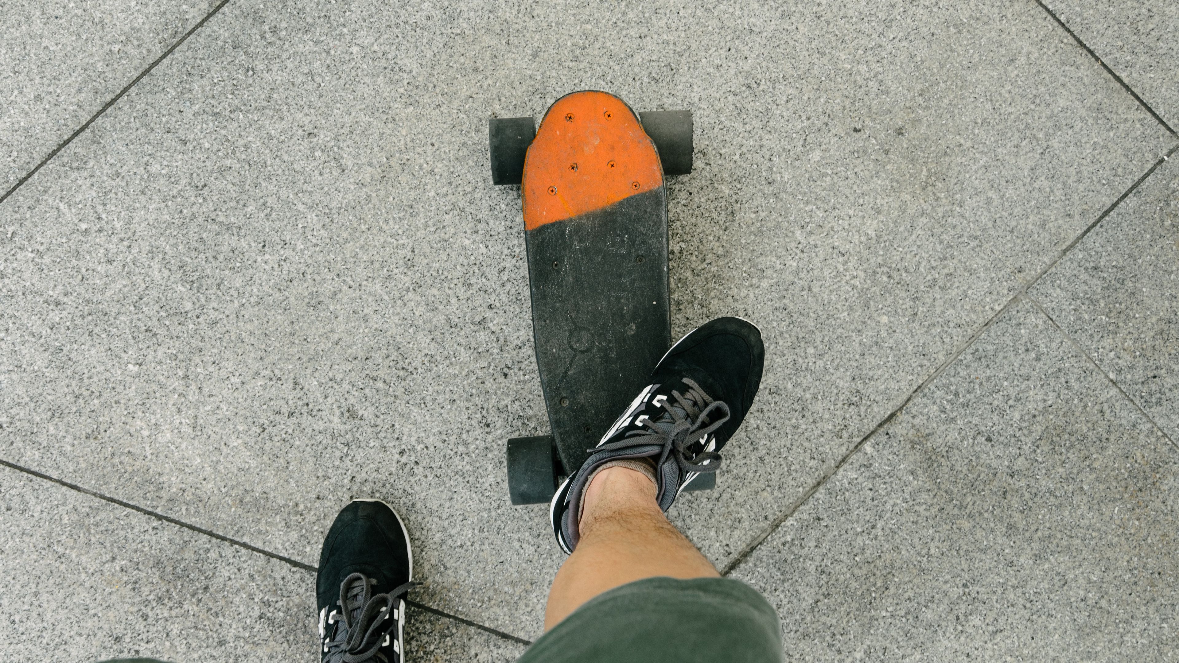 skateboard, legs, sneakers, 4k, HD Wallpaper
