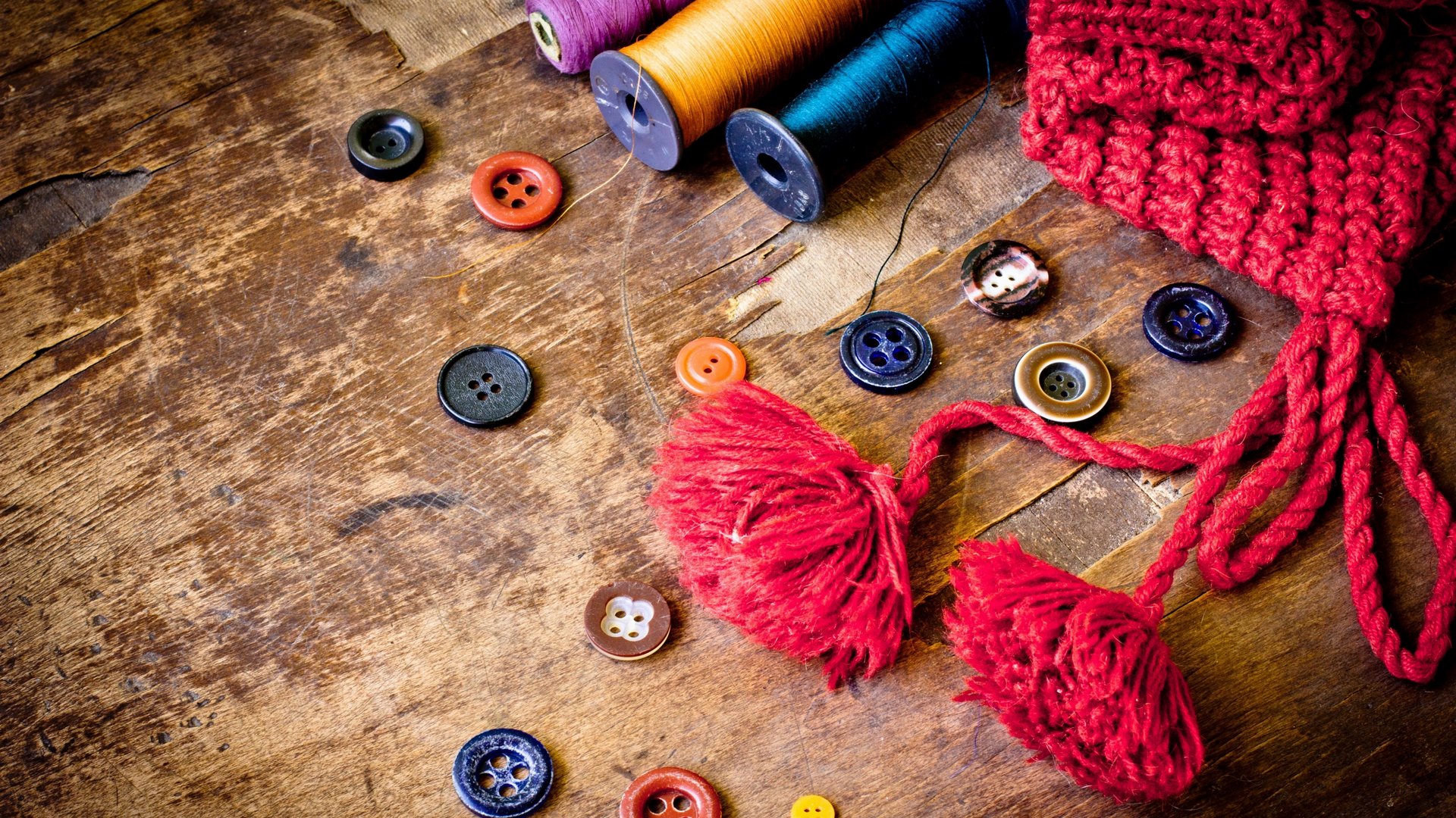 buttons, red, pretty, colorful, old table, beautiful, old, sweet, photography, beauty, red hat, wood, table, lovely, thread, colors, hat, button, wooden, HD Wallpaper