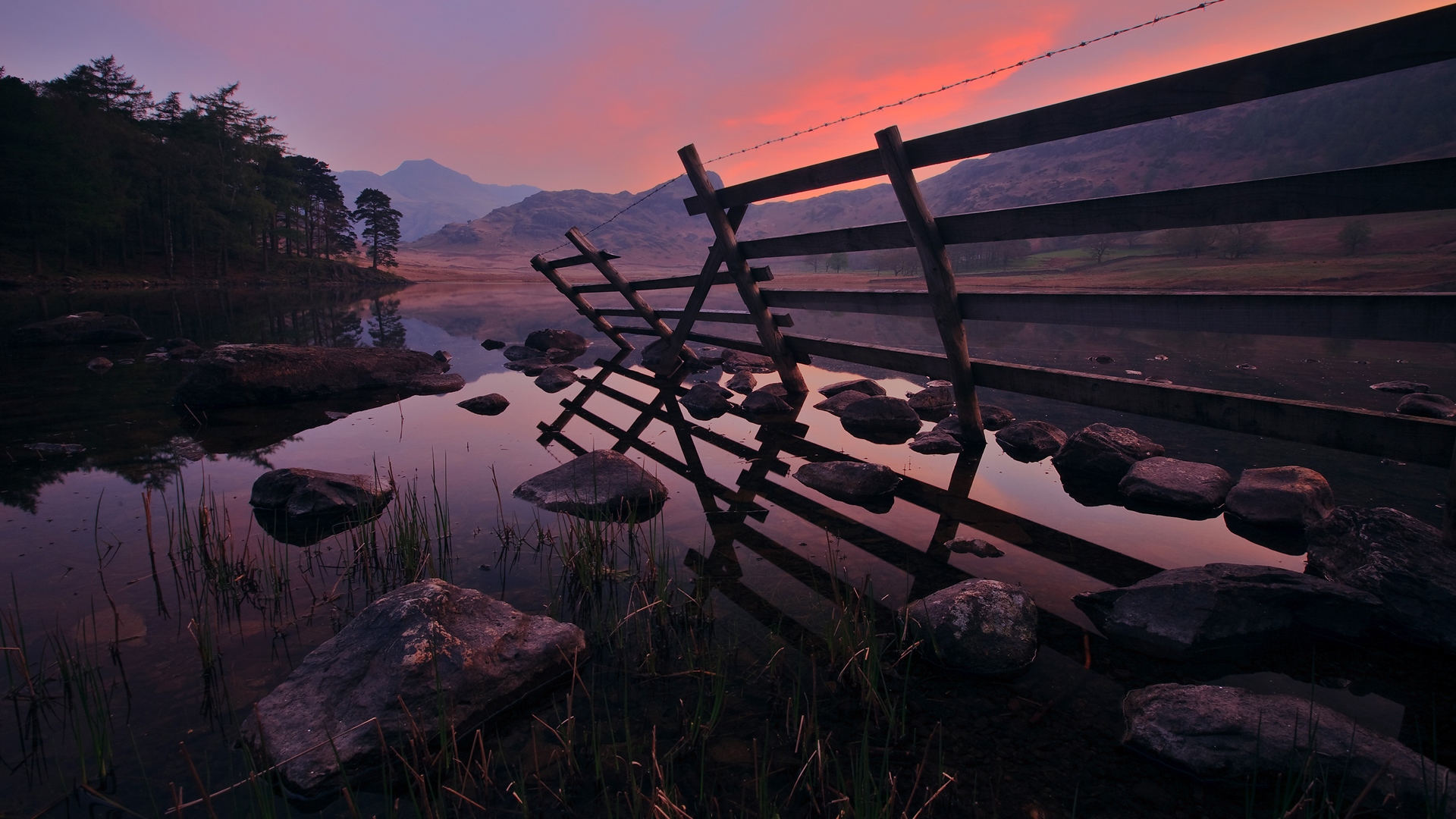 fence, wet, sun, black, beautiful, sunset, trees, lake, water, mountains, dark, nature, pink, wooden, HD Wallpaper