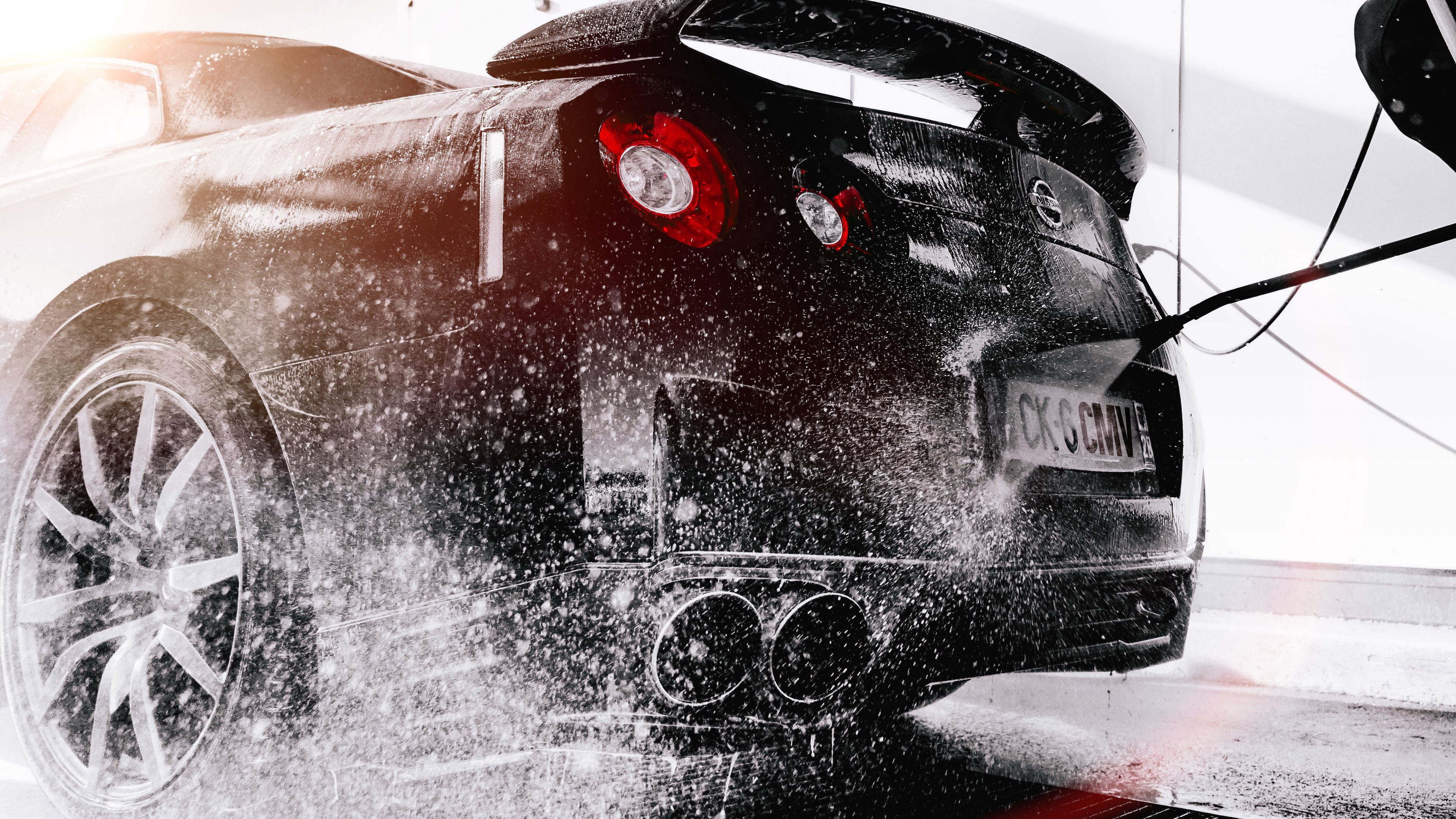 nissan r35 gt-r, washing, car, spray, 4k, HD Wallpaper