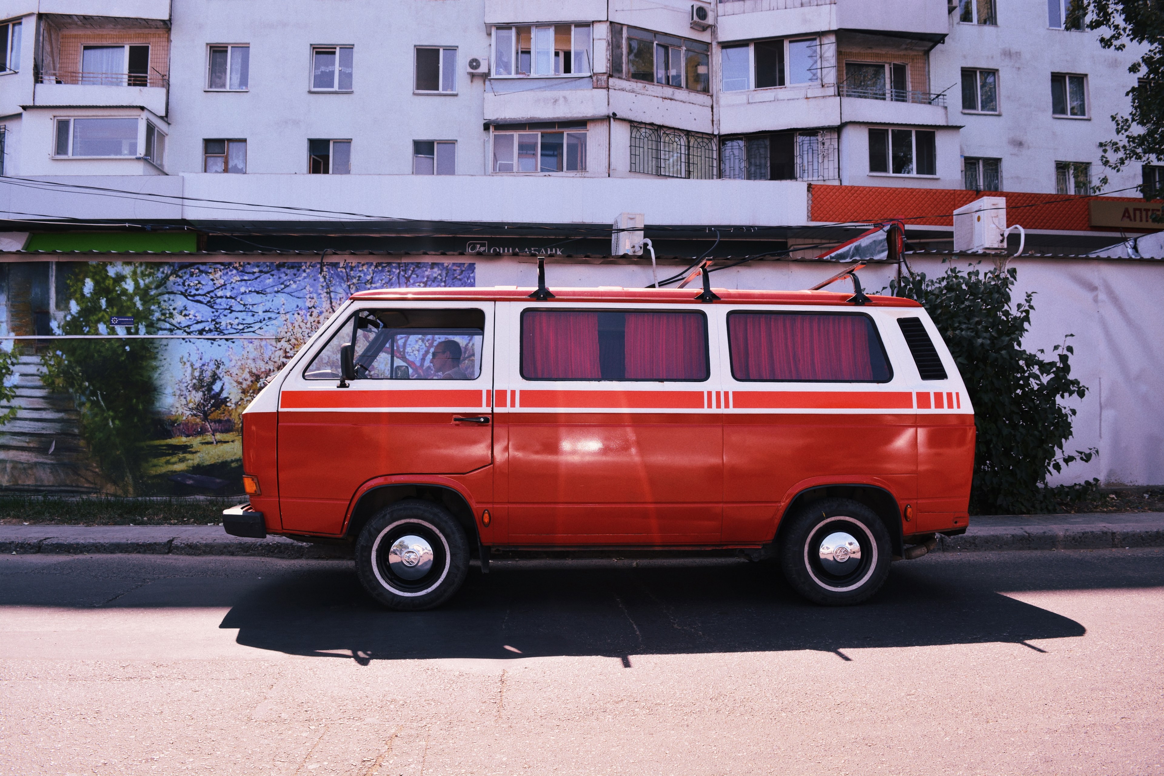 vsco light street and old 4k, HD Wallpaper