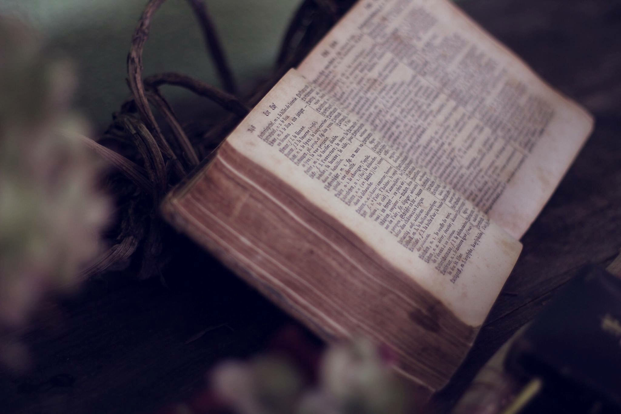 an open old and wrinkled bible with binding in saint margrethen, open old bible with binding_ 4k, HD Wallpaper