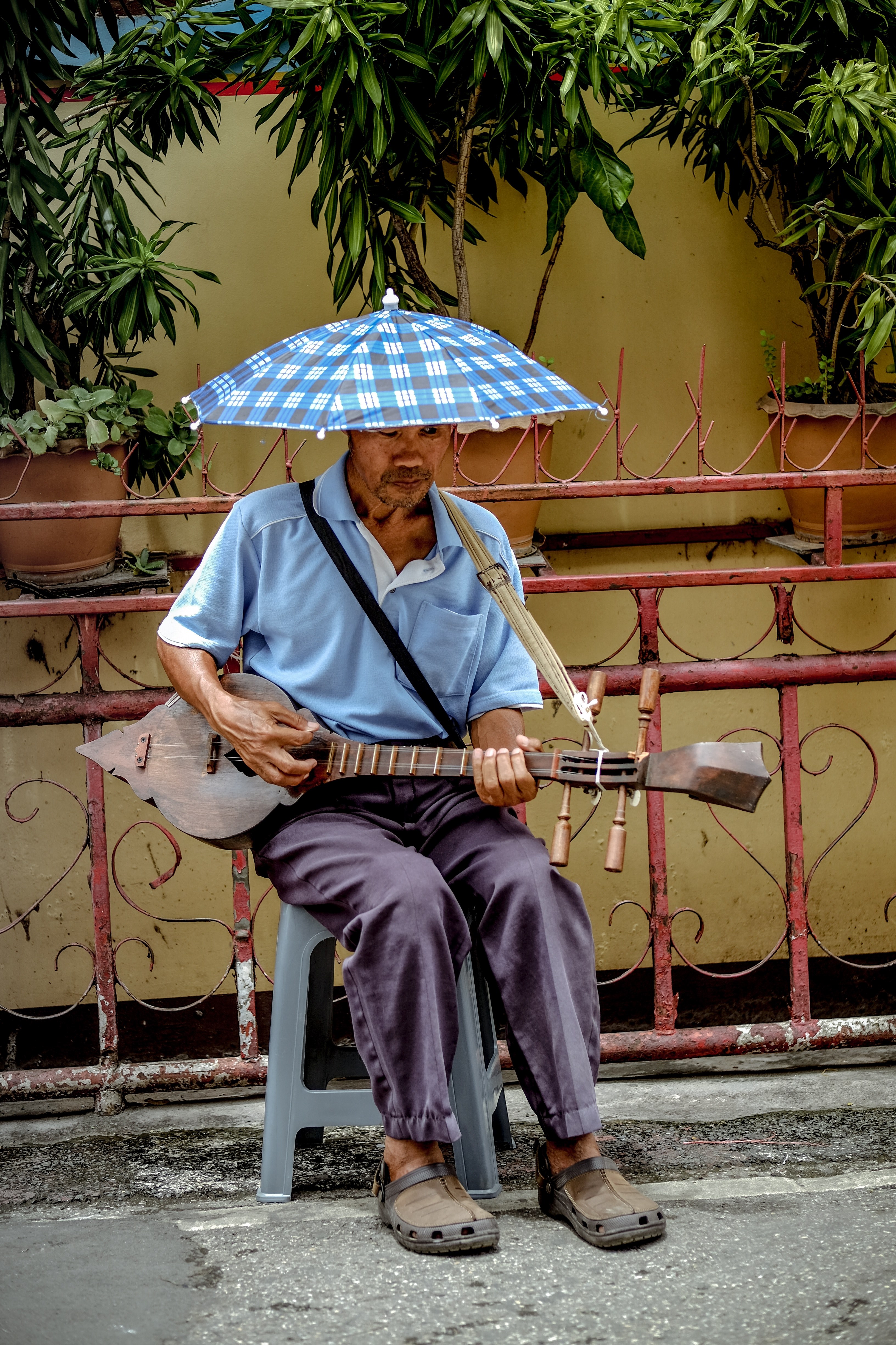 i dont need my eyes to play my music_ 4k, Phone HD Wallpaper