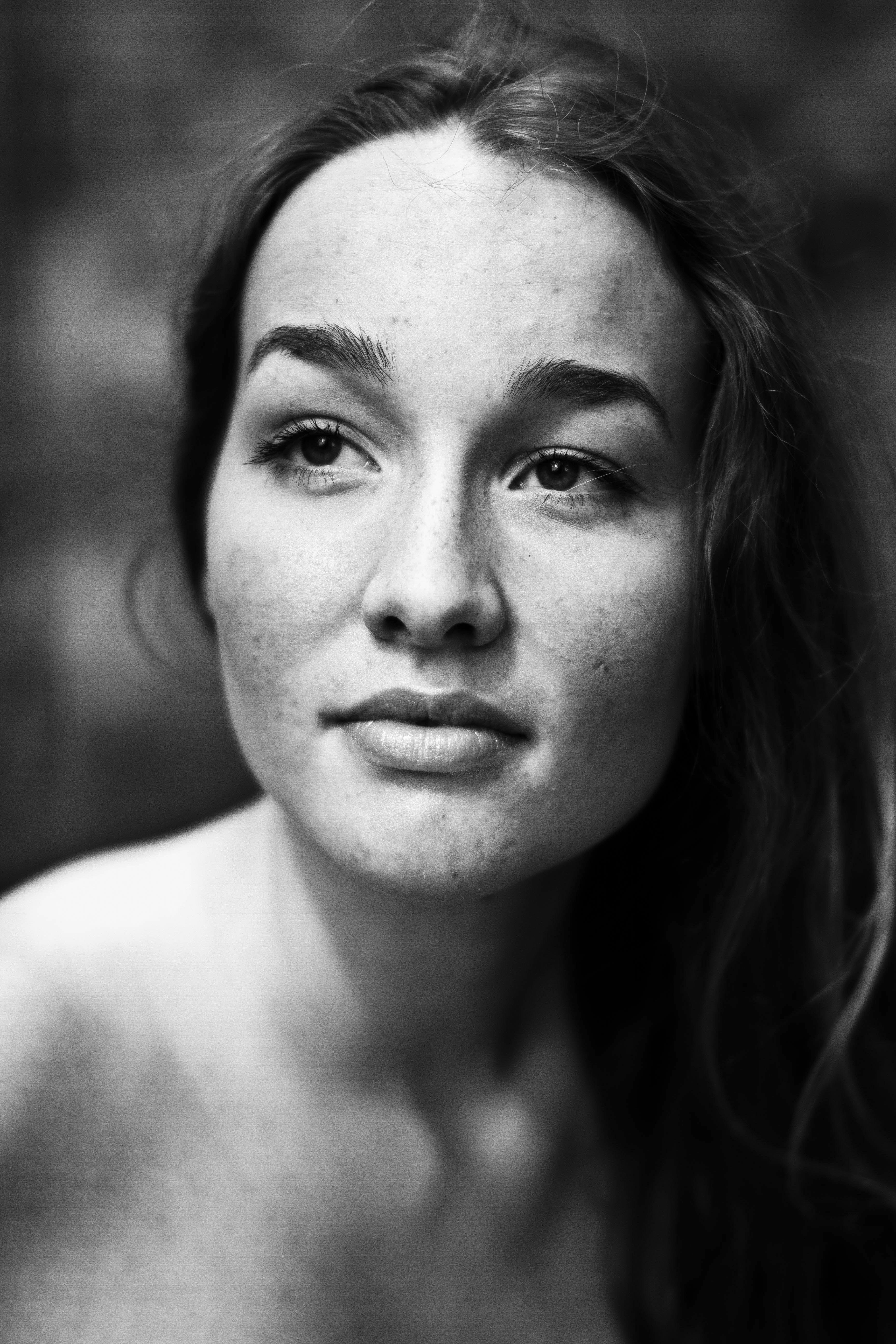 the face of a happy woman, _forest dream 4k, Phone HD Wallpaper