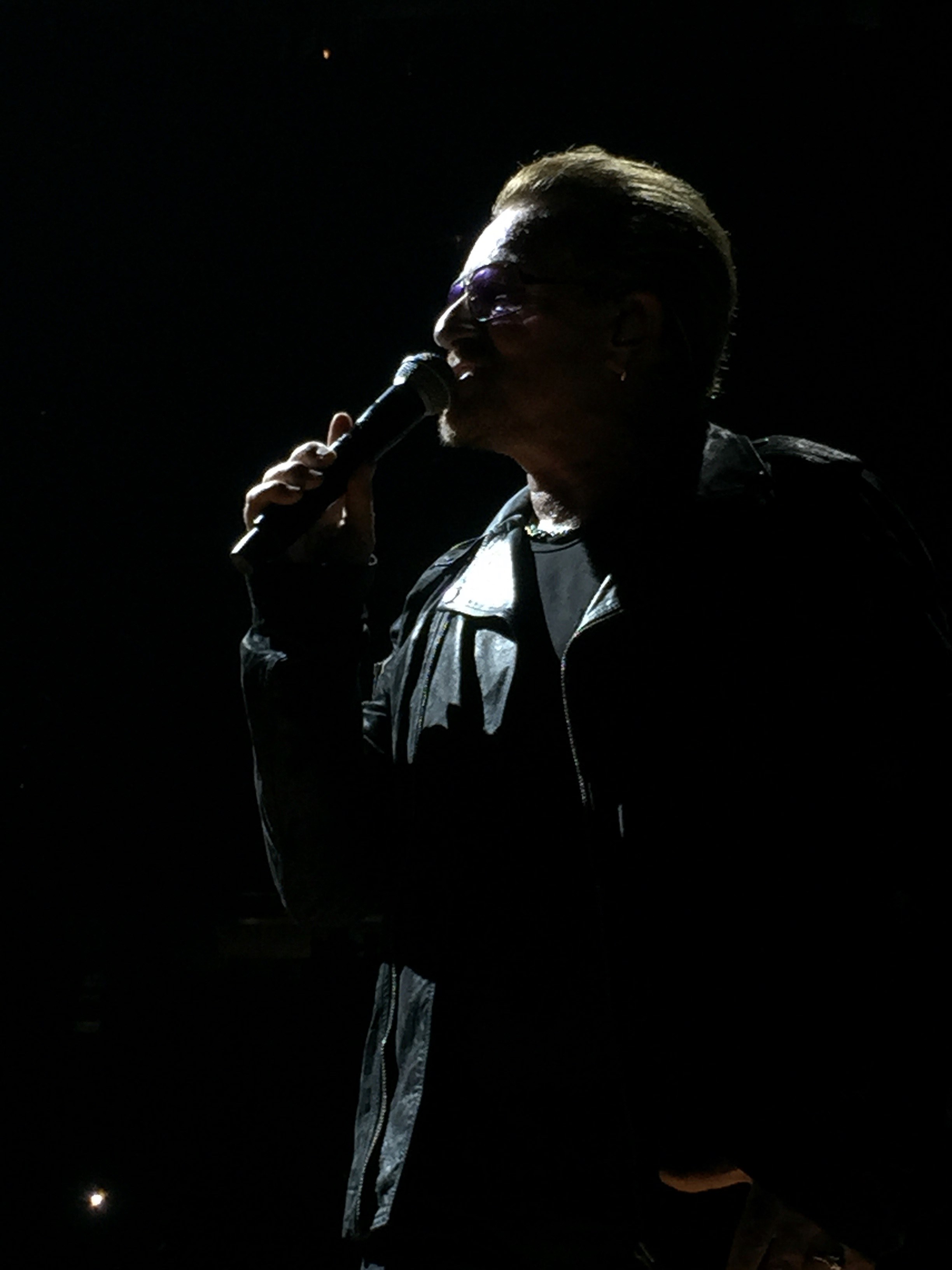 object live singer and preformer hd, 4k, Phone HD Wallpaper