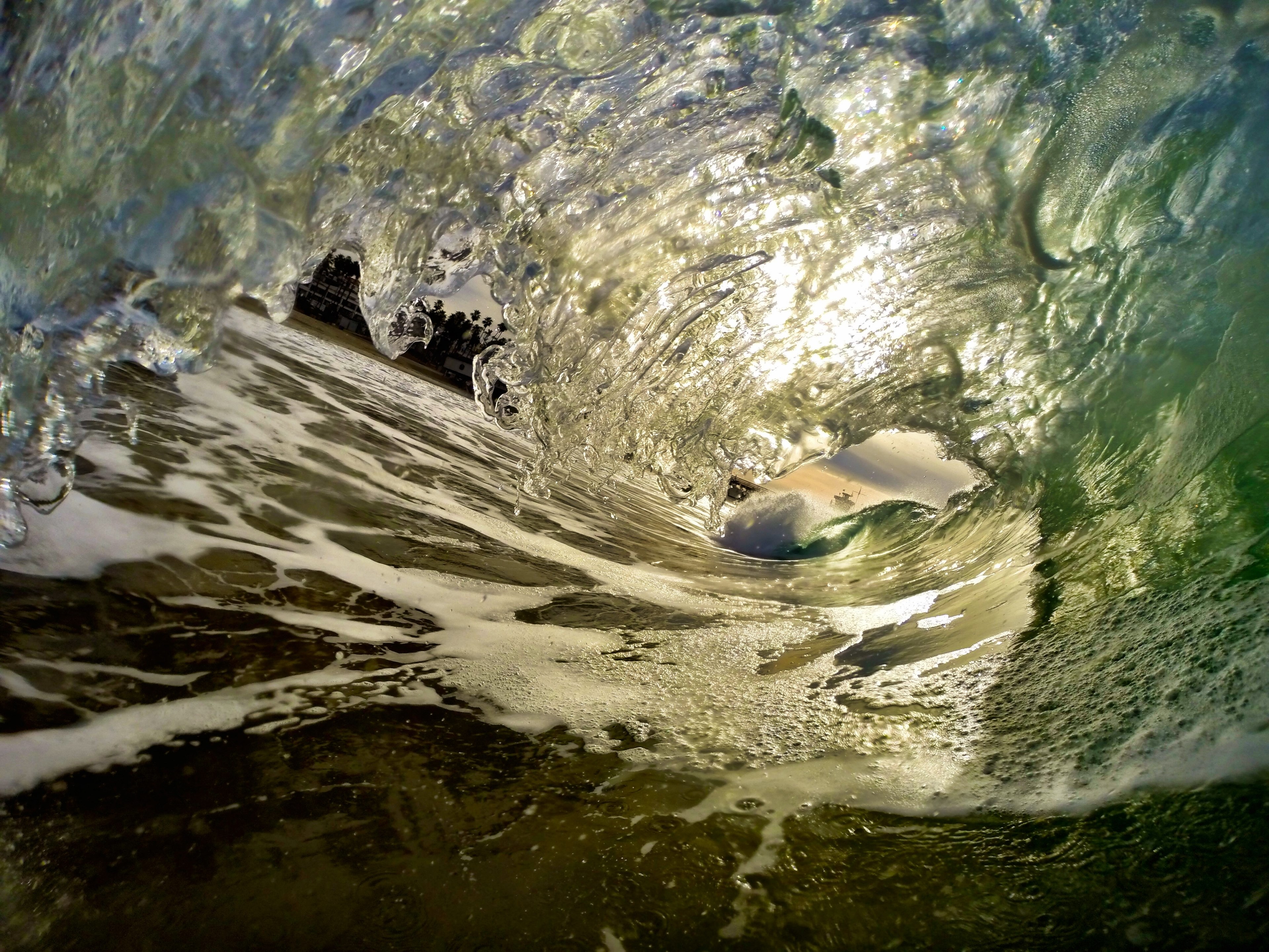 a small wave coming to the shore, _small ocean wave 4k, HD Wallpaper