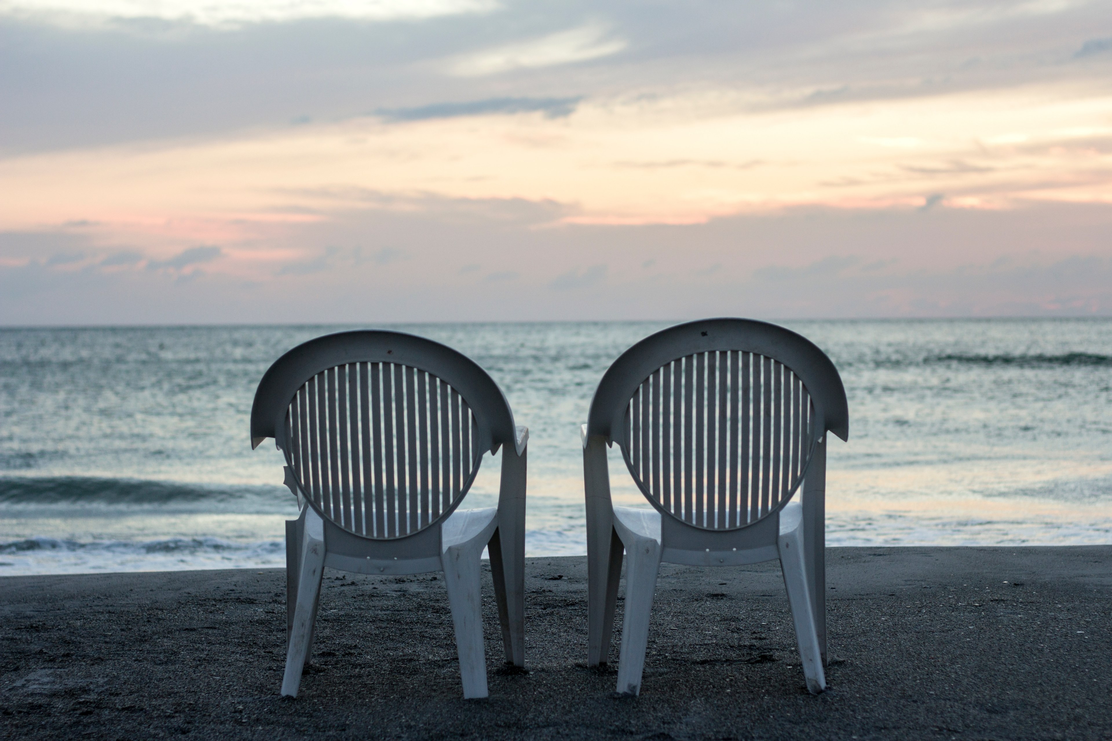 conceptual contemplate sand and peace 4k, HD Wallpaper