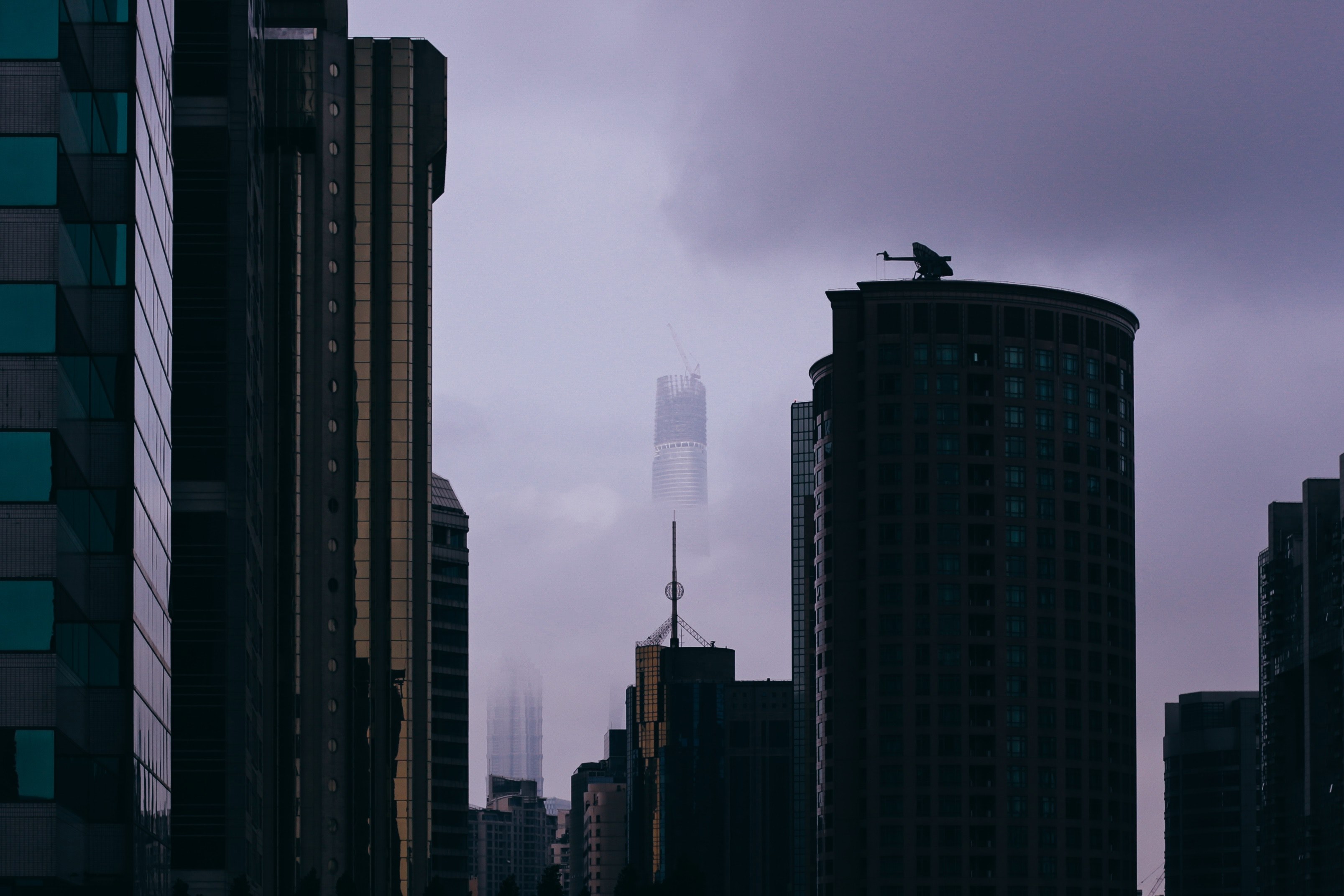 a panoramic view of a modern city showing skyscraper tower and other tall business structures, tall business skyscrappers 4k, HD Wallpaper