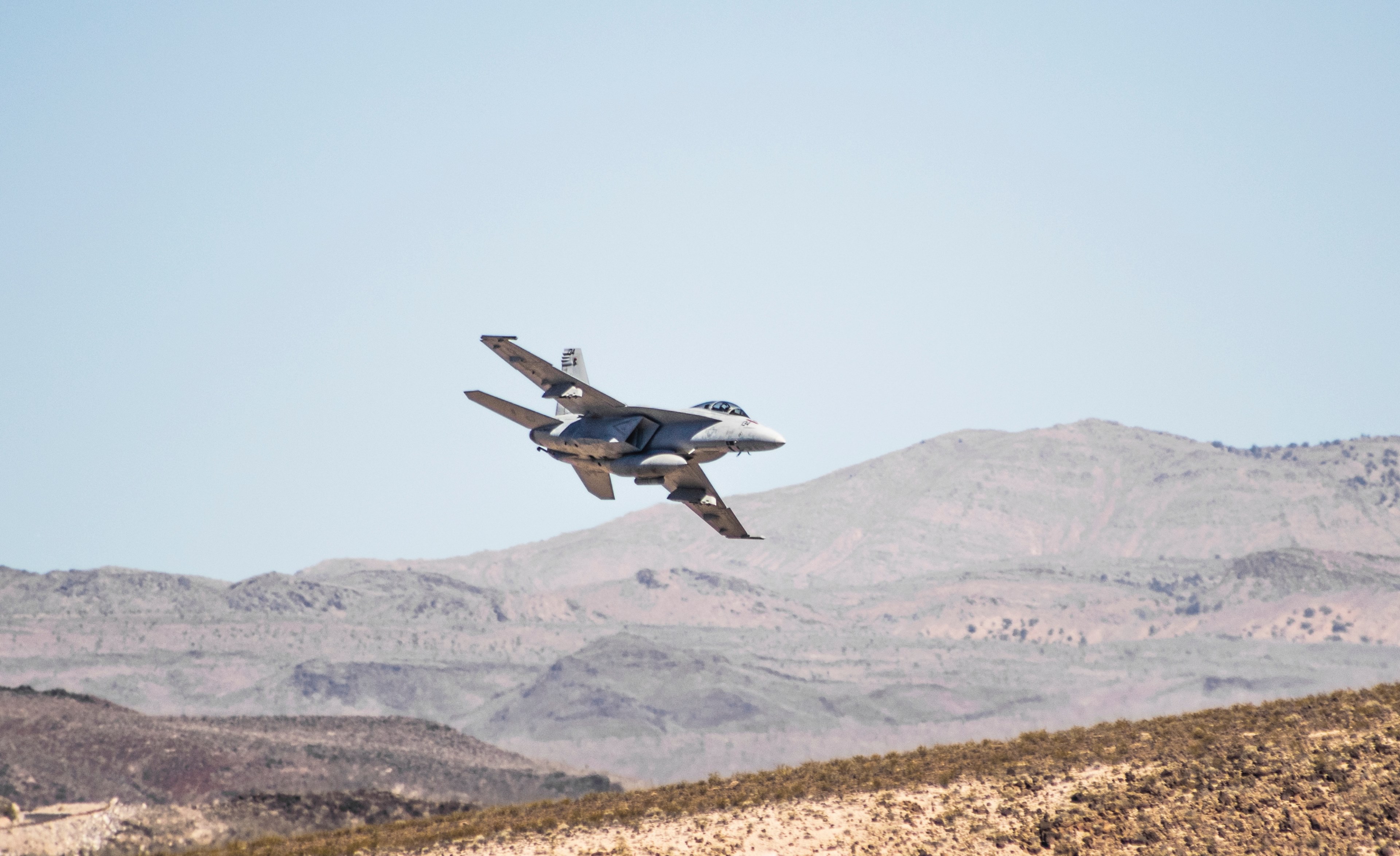 military airplane flies over the desert, training fa 18 in nevada desert 4k, HD Wallpaper