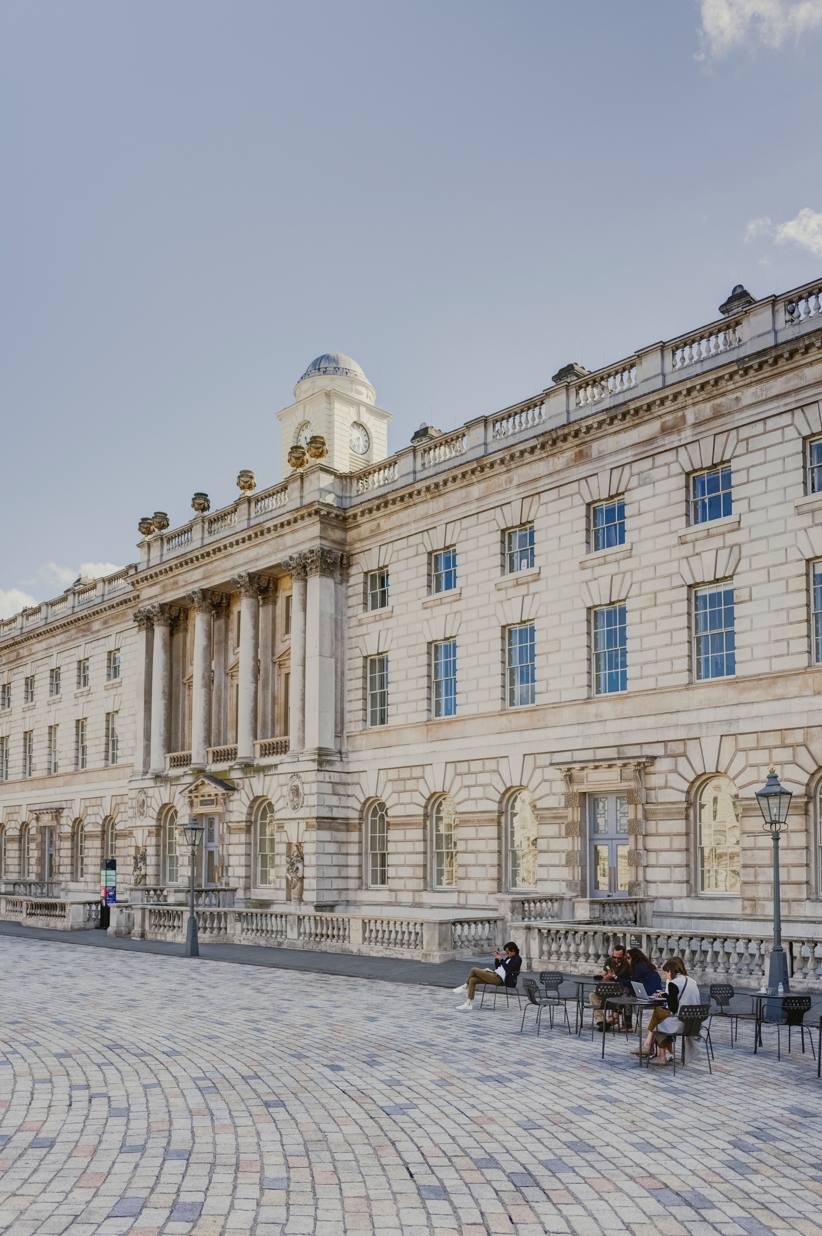 the courtyard in somerset house 4k, Phone HD Wallpaper
