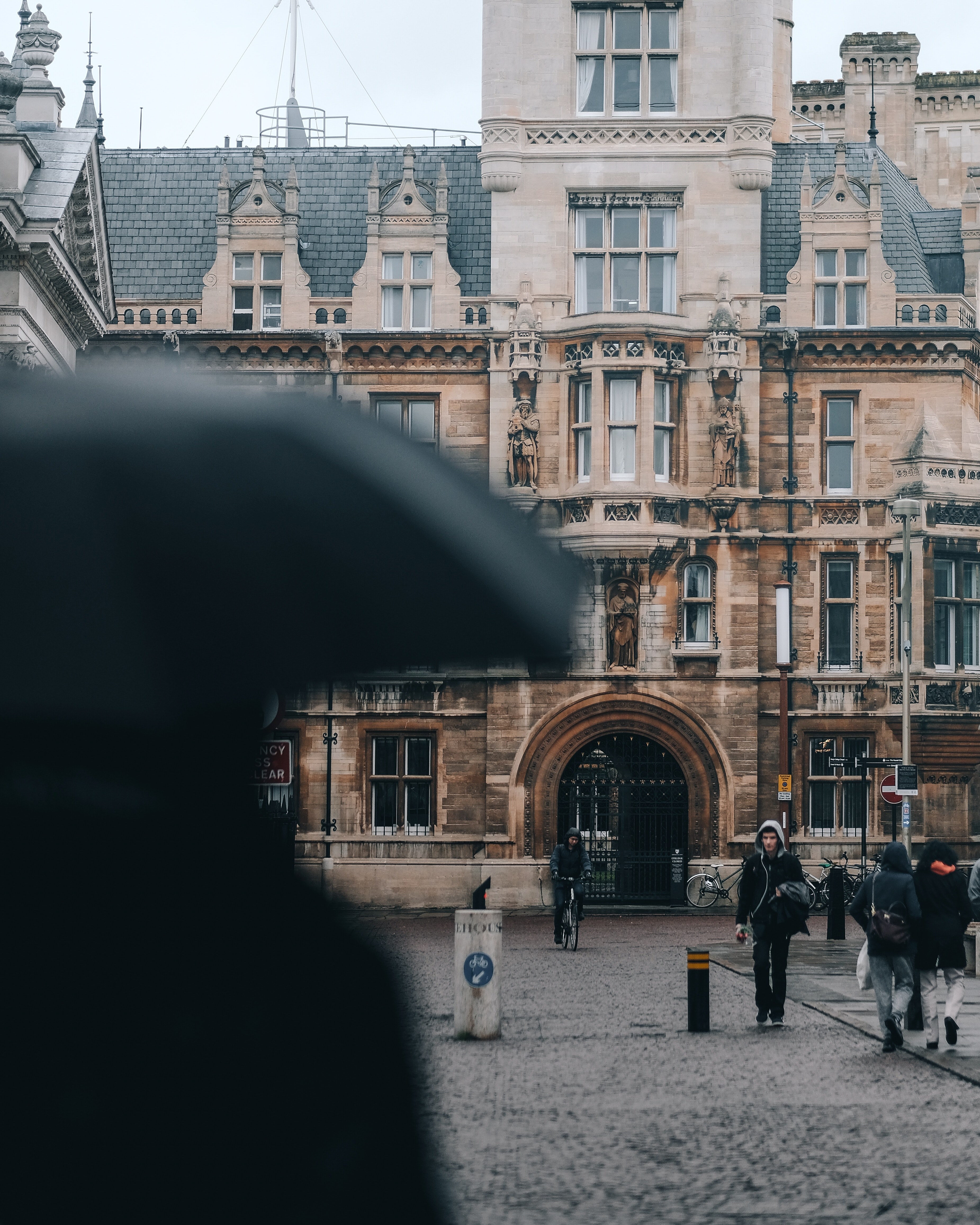 umbrella stories 4k, Phone HD Wallpaper