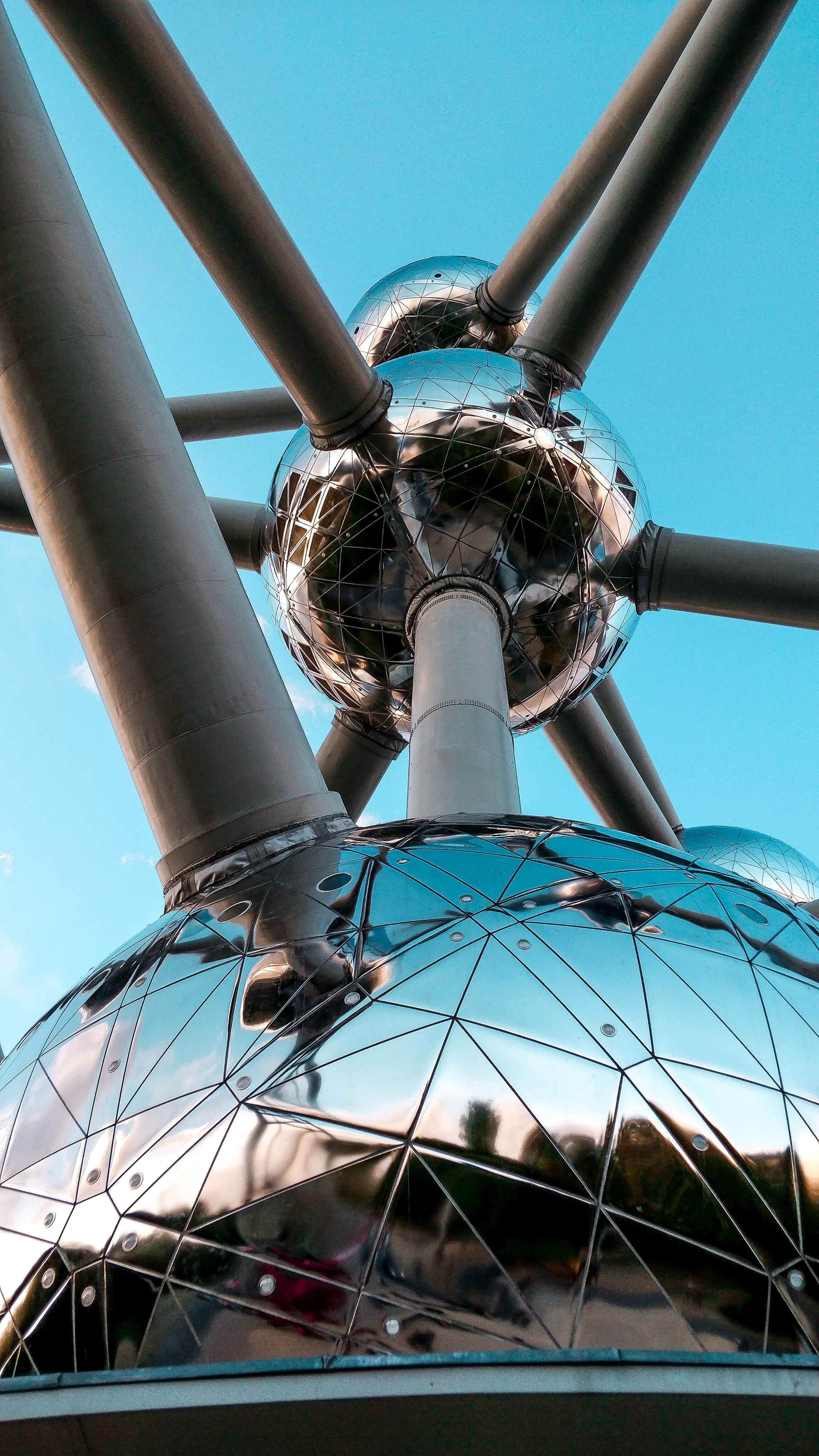 building architecture dome and mirrored hd, 4k, Phone HD Wallpaper