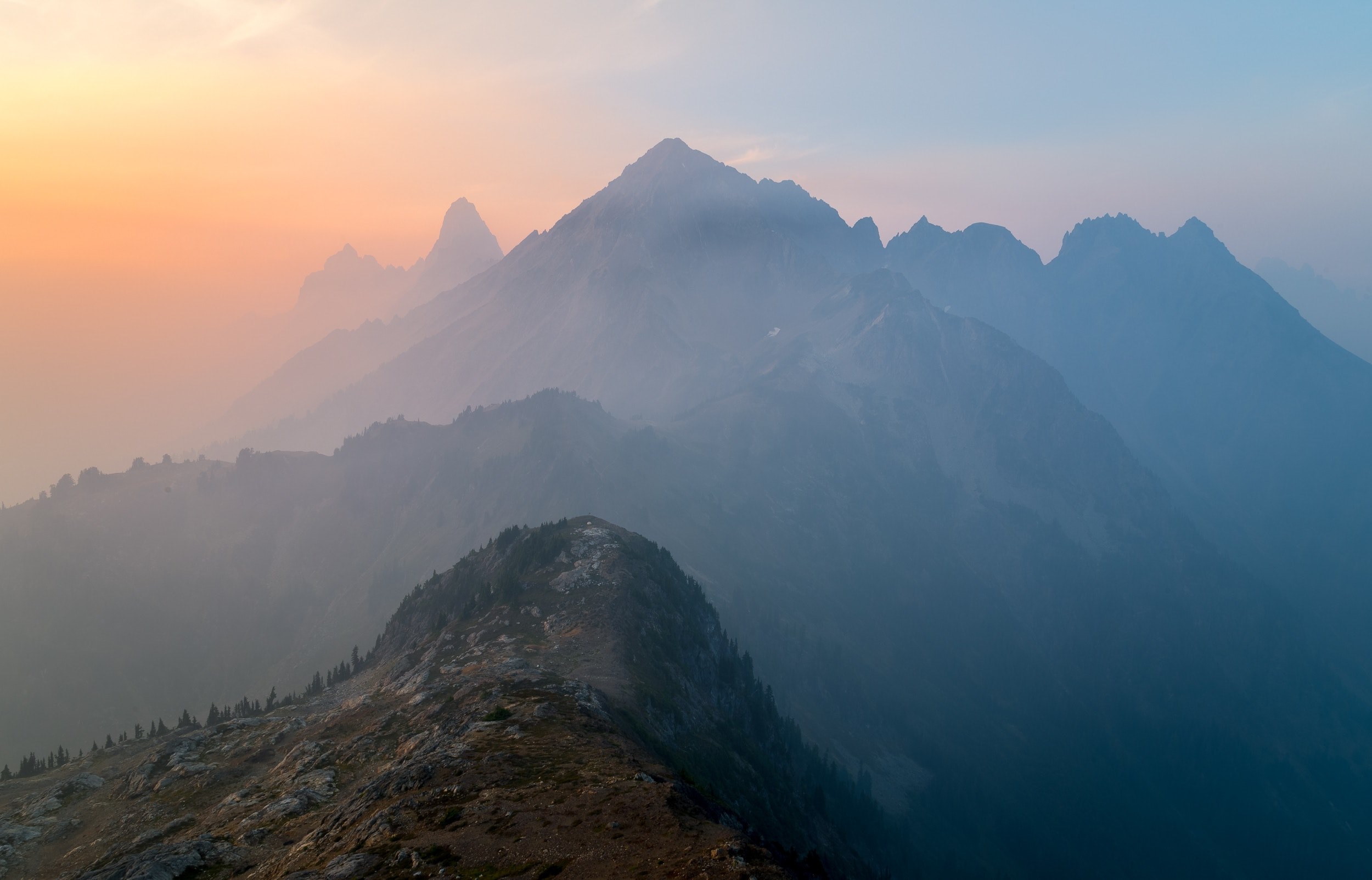 sunrise over mountain silhouettes of winchester mountain, mist on winchester mountain 4k, HD Wallpaper